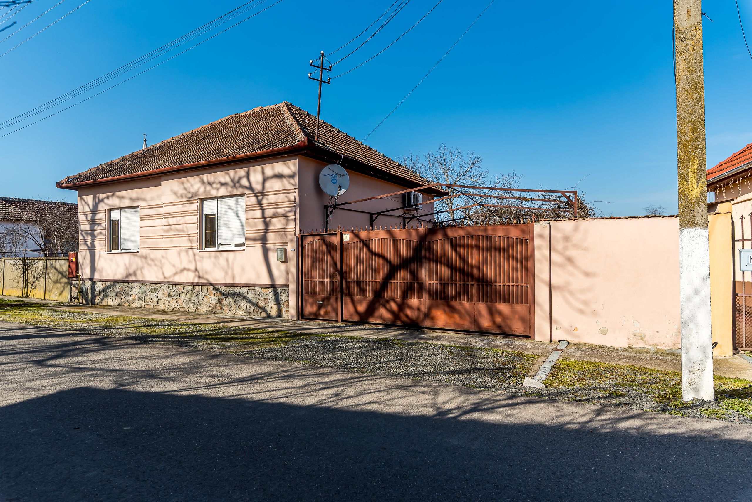 Casa ideală pentru familie: școală la 3 min. Zonă foarte liniștită. — fotografia 2