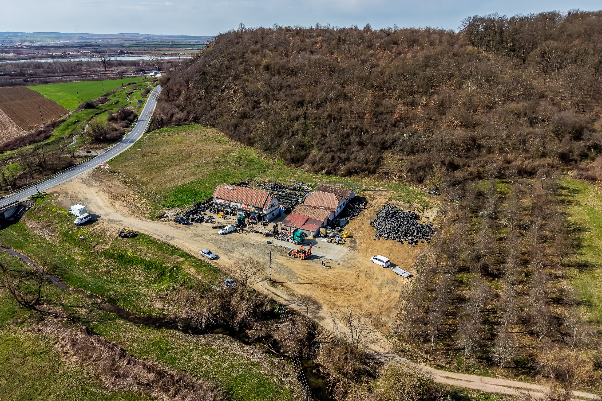 1,2 ha teren comercial/industrial cu hale in Baratca Paulis Arad — fotografia 5