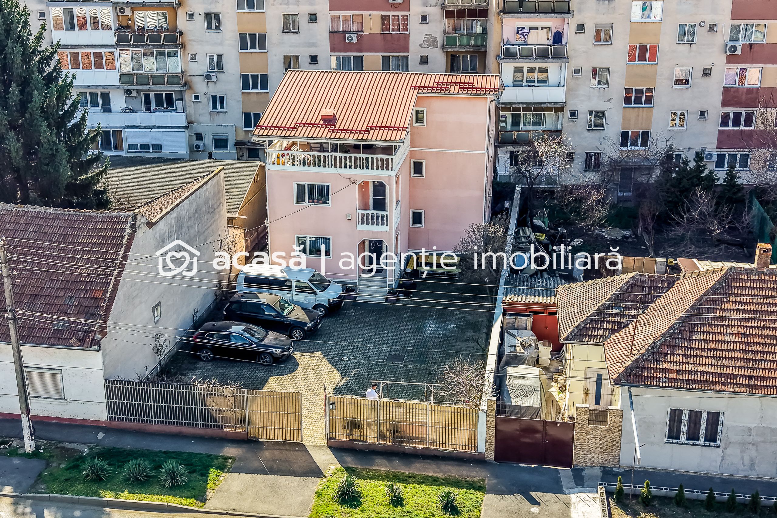 Tágas családi ház Aradon, Vlaicu környékén – Constantin Brâncuși utca