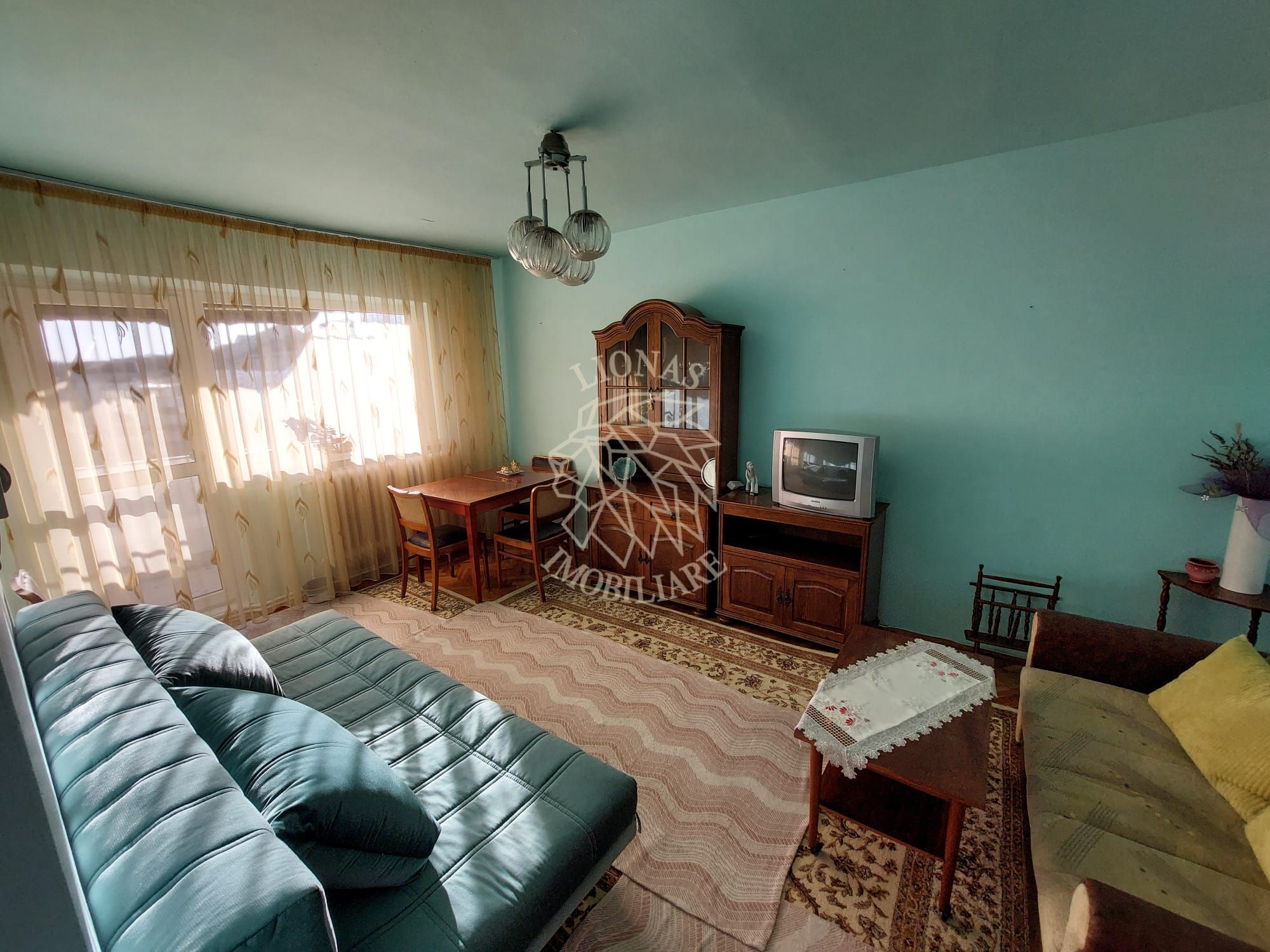 Apartament decomandat 2 camere 51 mp-balcon-Zona Centrala