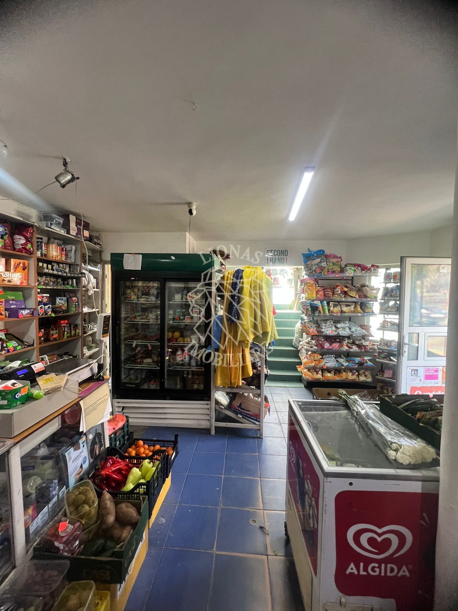 Spatiu comercial/Afacere la cheie 80 mp-parcare-Bargaului