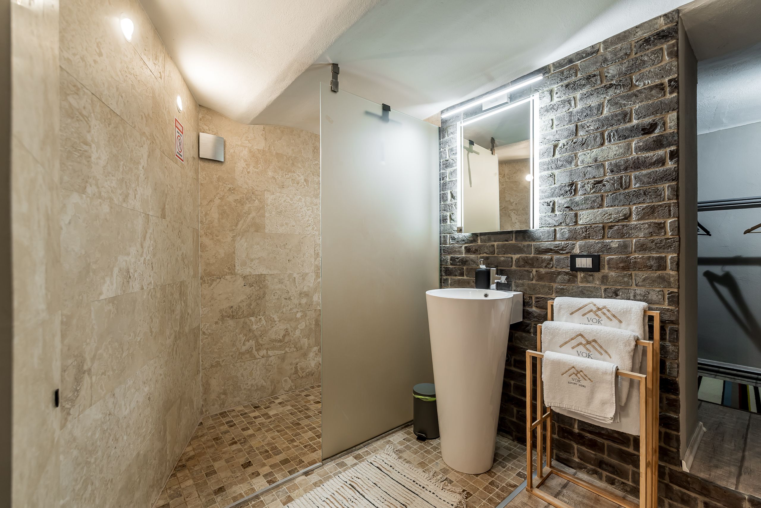 Apartament ultracentral | parter | mobilat și utilat — fotografia 7