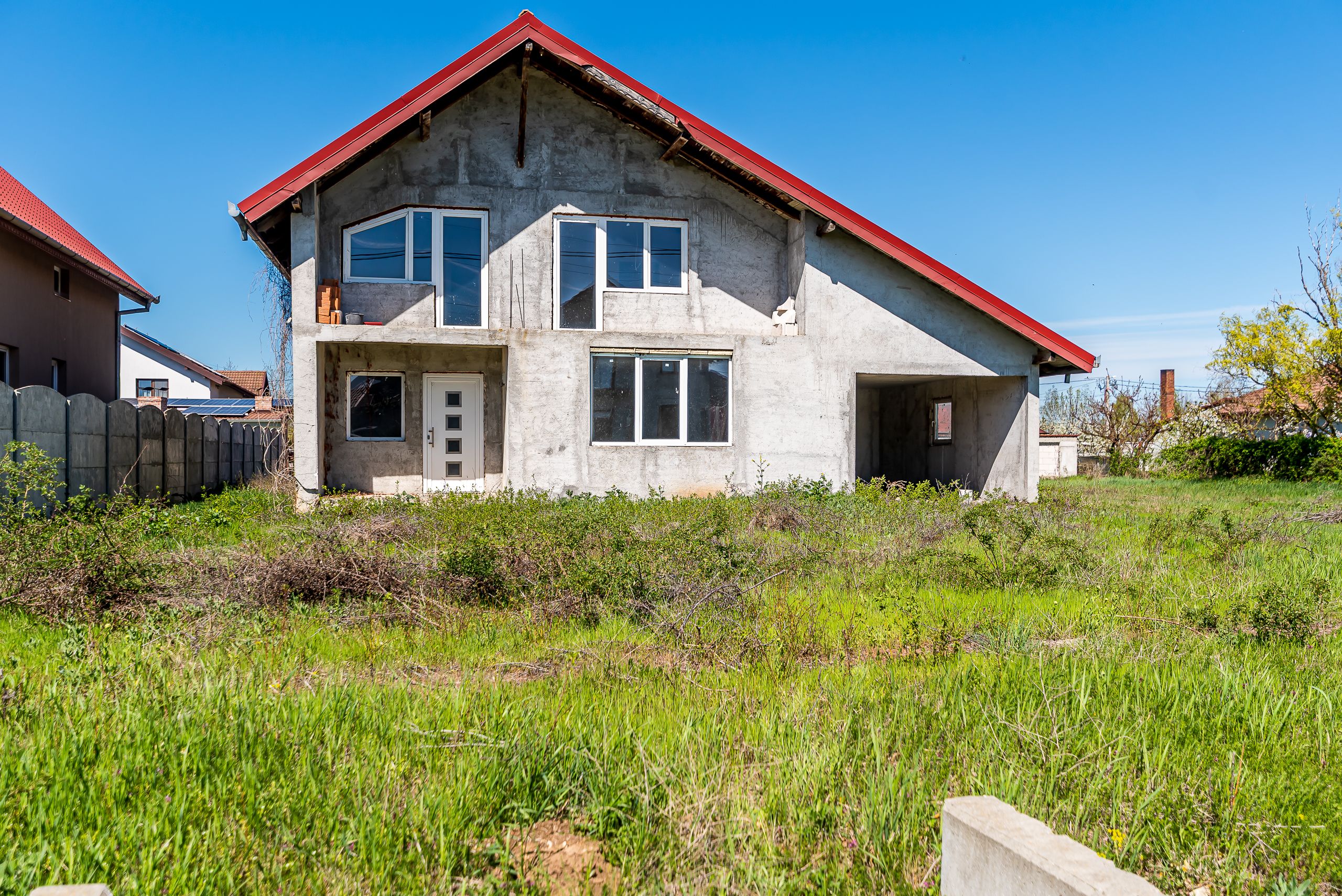 🏡 Casă P+1 la gri | 239 mp construiți | Călugareni -14 km de Arad