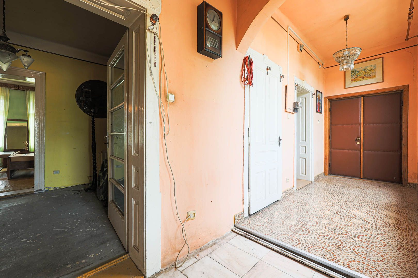 Proprietate cu vad excelent, lângă Spitalul Județean Arad. — fotografia 10