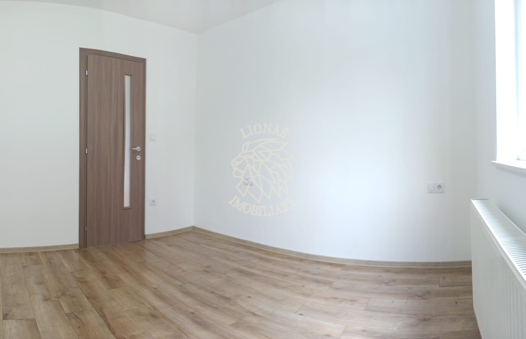 Apartament Nou 3 camere 72 mp-balcon-parcare-Zona Libertatii