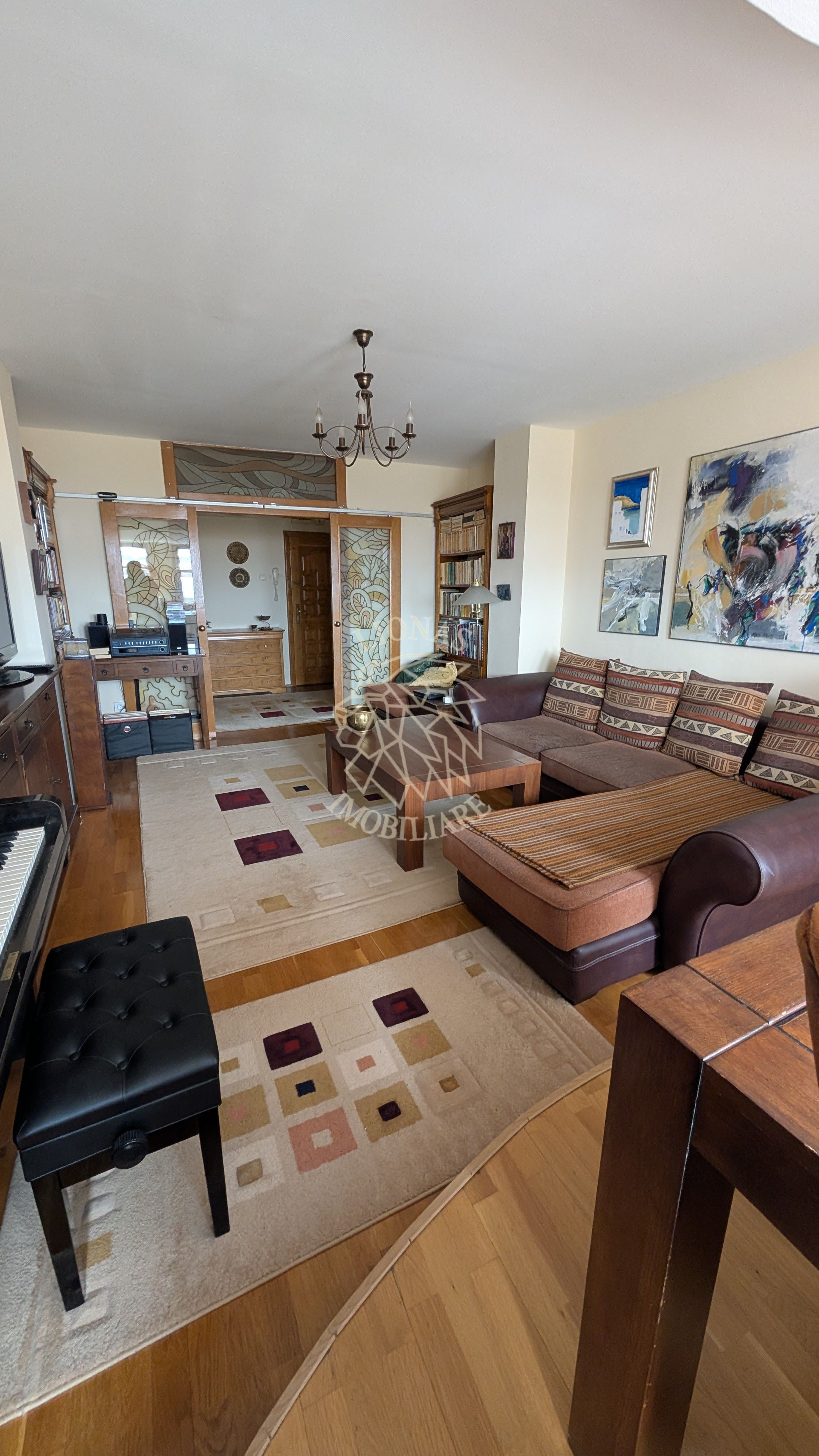 Apartament 3 camere 83 mp+mansarda 80 mp-etaj 3-parcare-Piata Morii