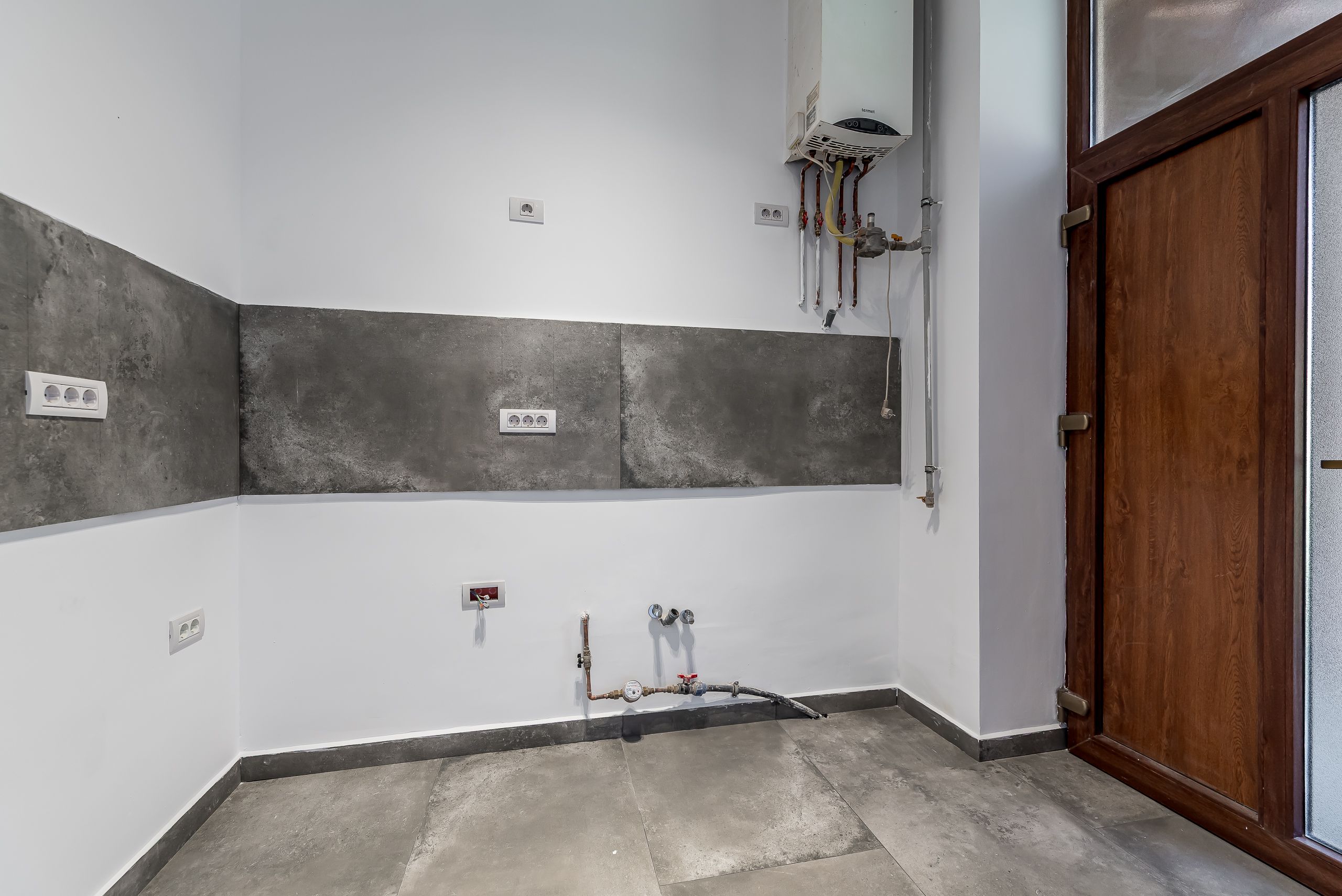 De vânzare apartmanent central | parter | renovat — fotografia 4