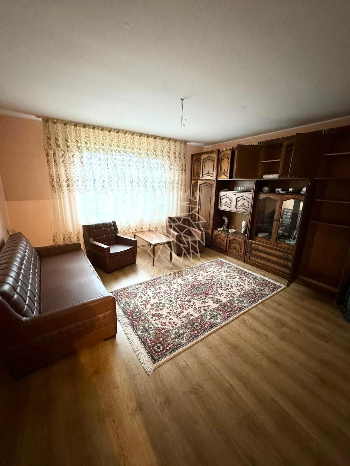 2 Case 187 mp-teren 3220 mp-anexe-Taure, 19 km de Nasaud