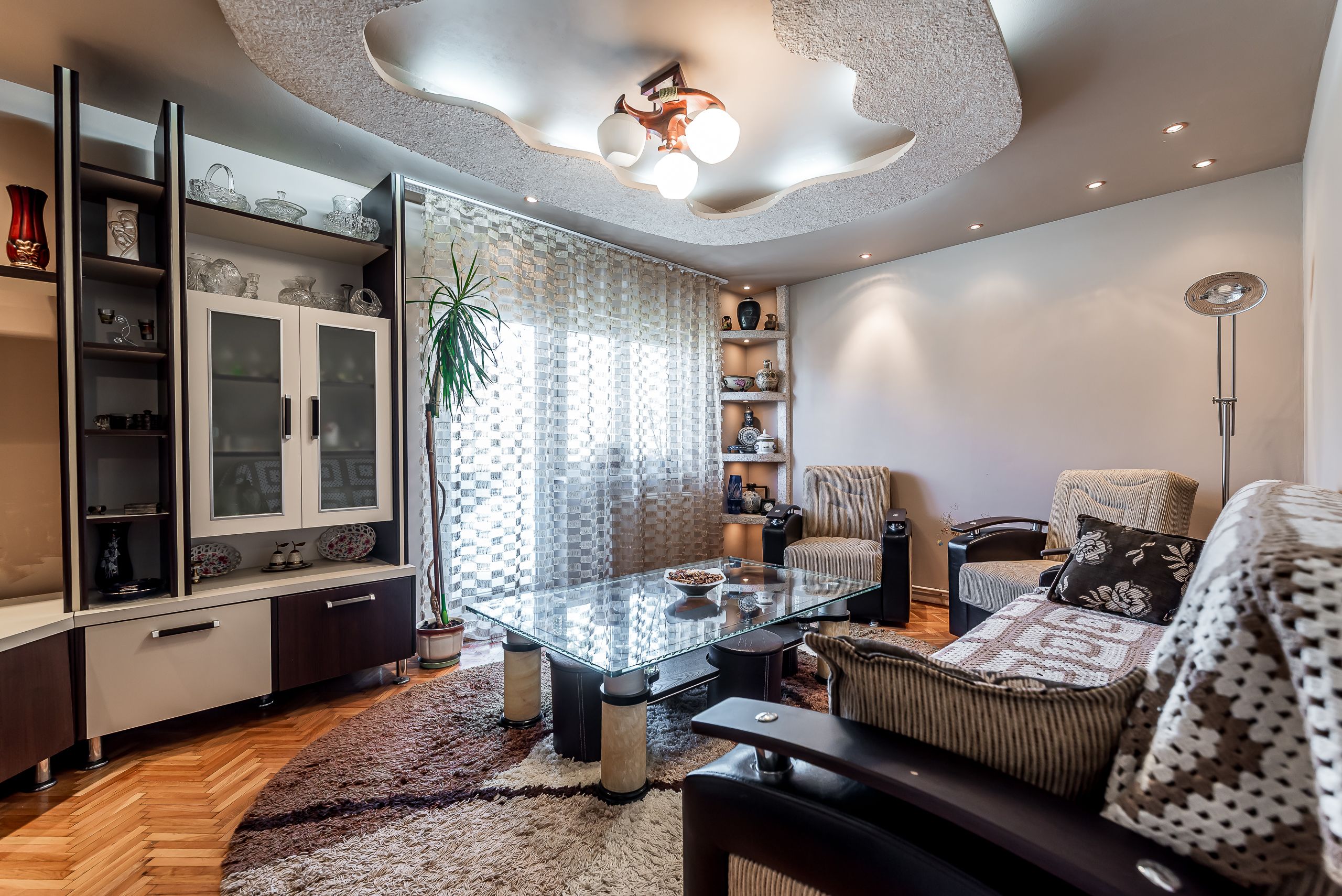Apartament 3 camere Micalaca 300. Vedere superbă spre Mureș — fotografia 4