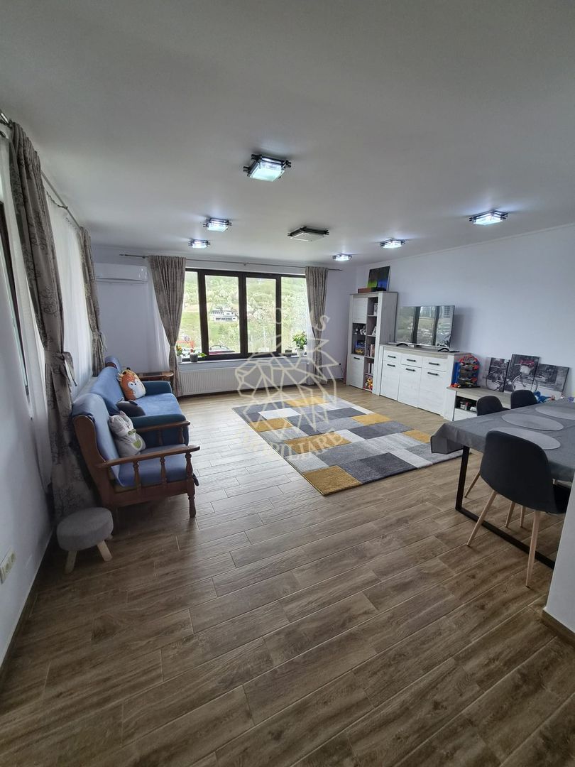 Casa 3 camere 108 mp con.-teren 400 mp-2 terase-Dealul Jelnei
