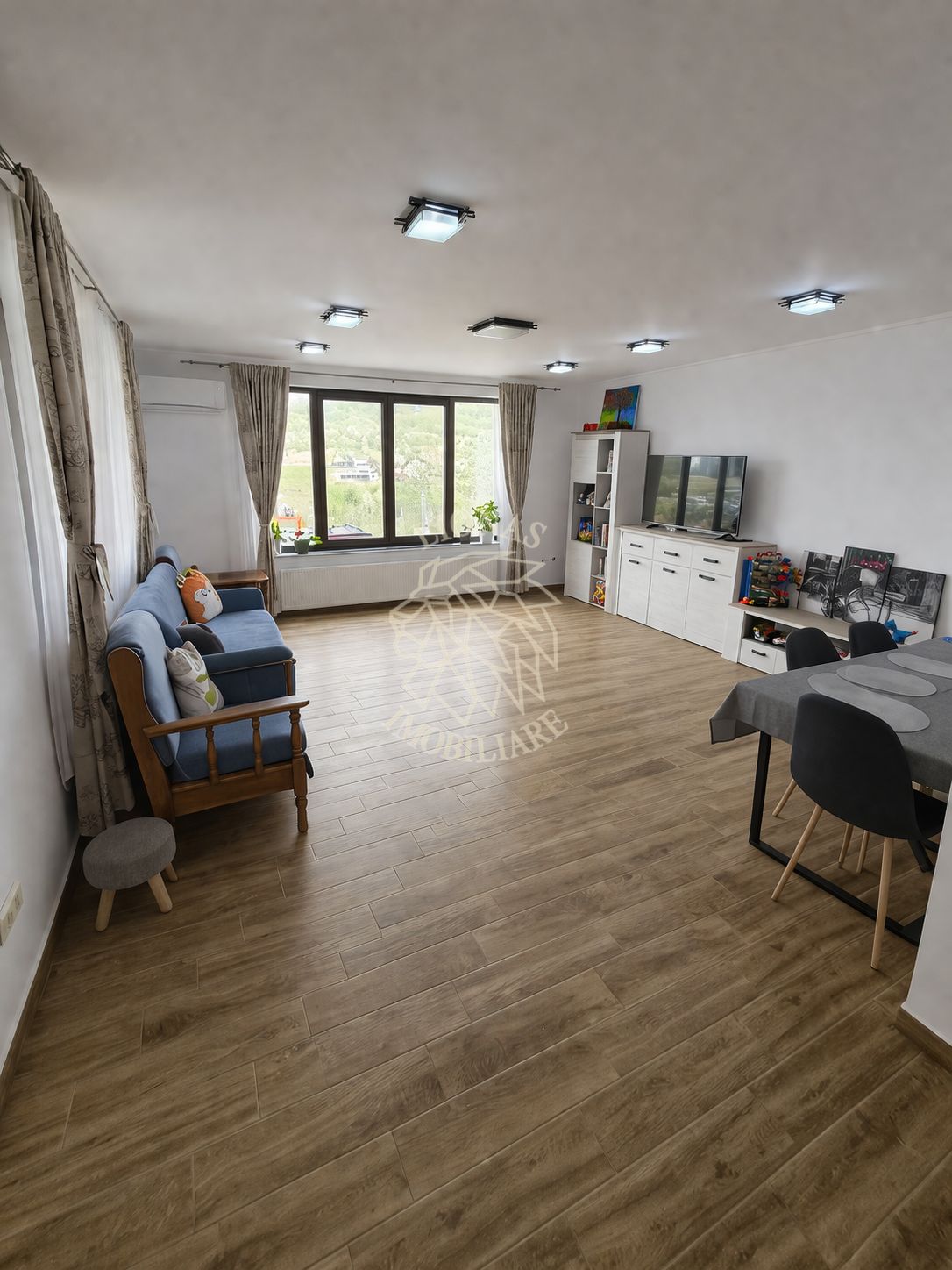 Casa 3 camere 108 mp con.-teren 400 mp-2 terase-Dealul Jelnei