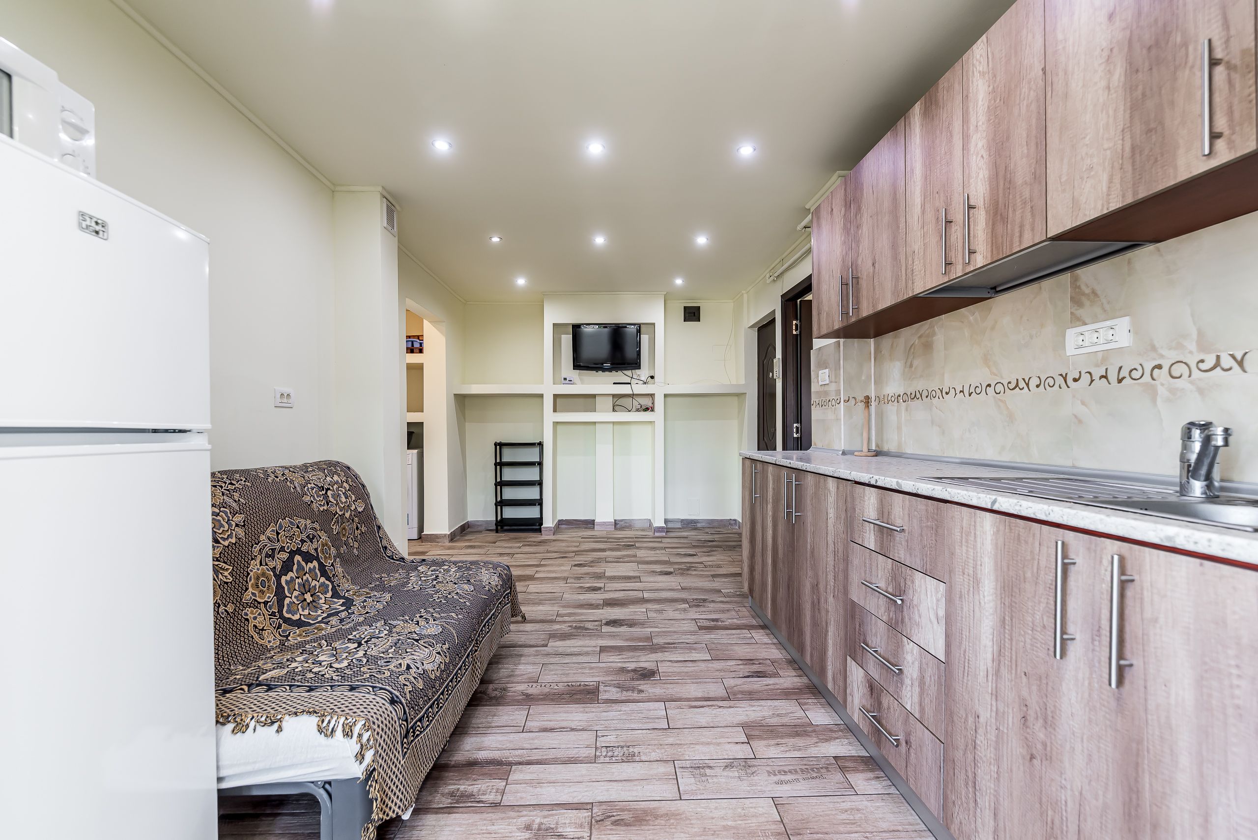 REZERVAT! Ap 2 camere, renovat, 2 balcoane. Cartier Alfa Arad — fotografia 4