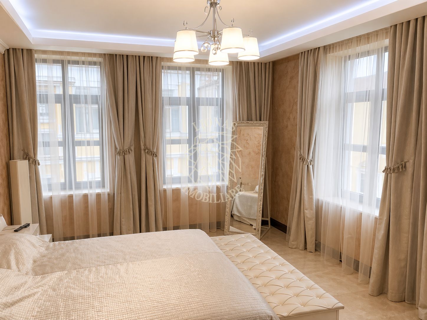 Apartament de Lux 3 camere 83 mp-etaj 1-parcare-balcon-Ultracentral