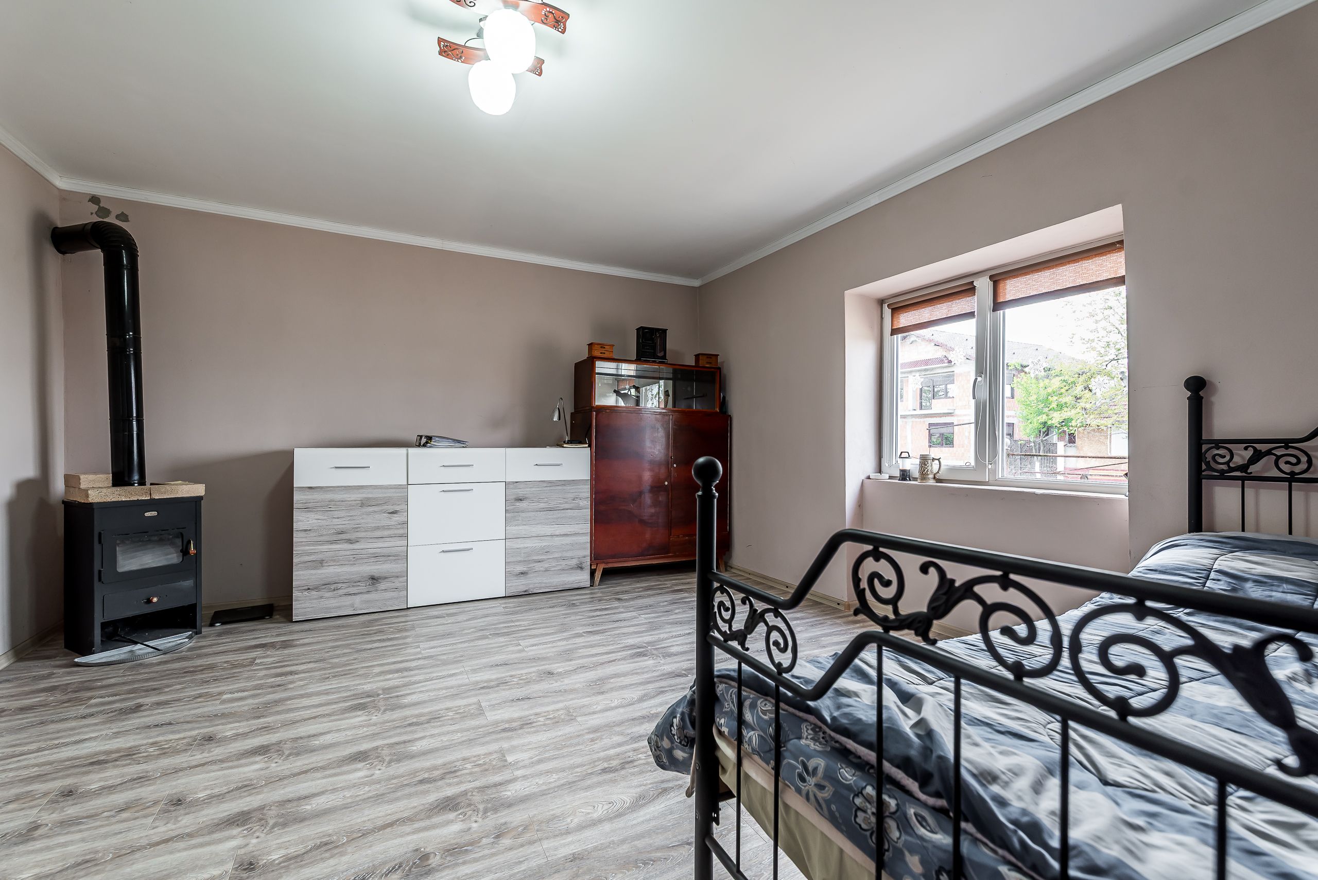 Casă finisată + casă în construcție, la același preț! — fotografia 7