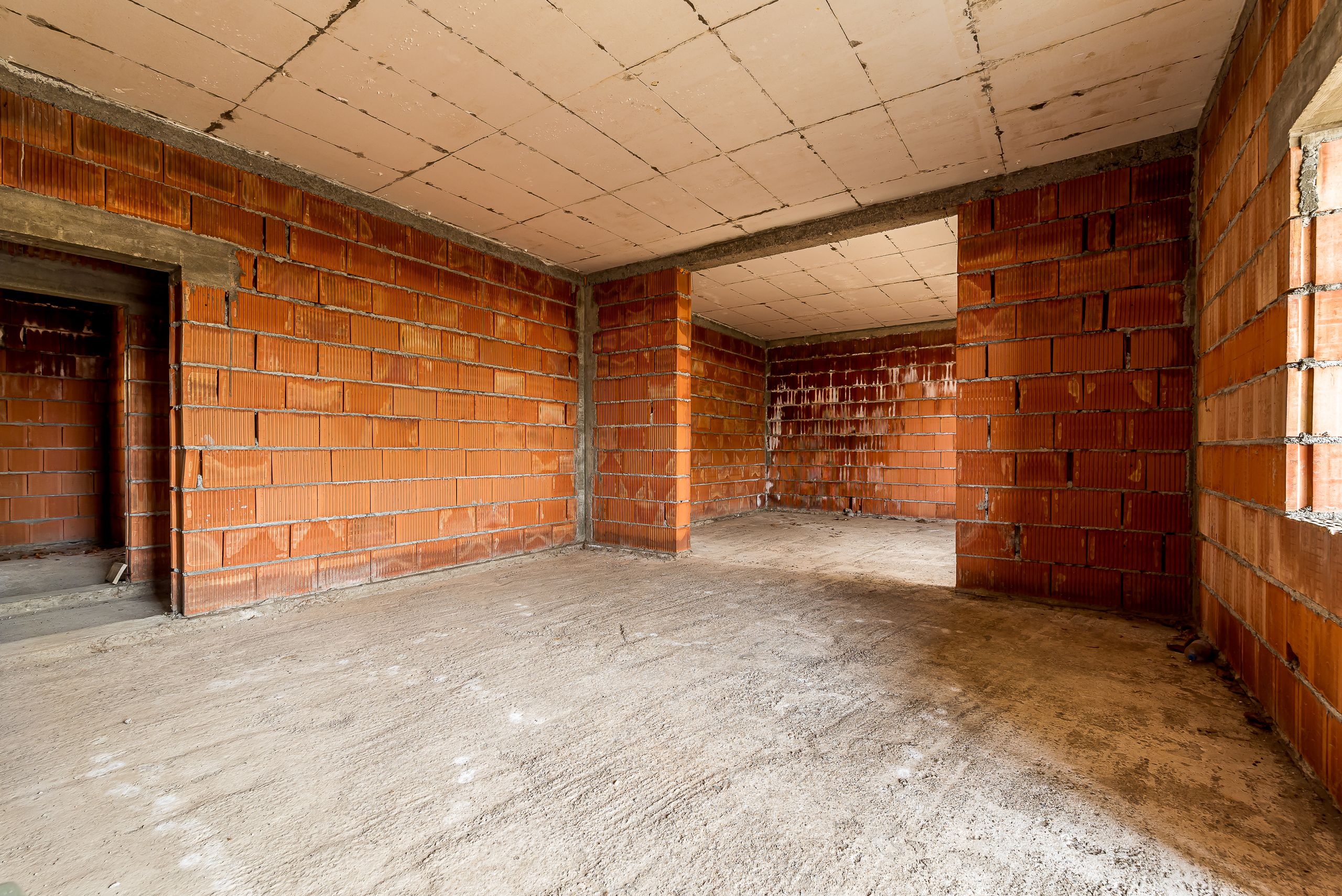 Casă finisată + casă în construcție, la același preț! — fotografia 11