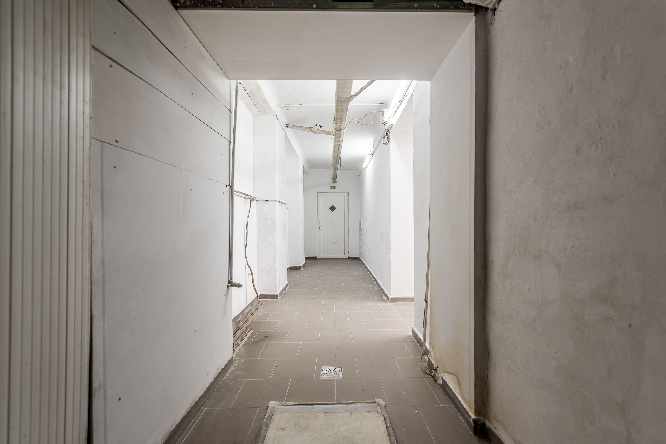 Spațiu comercial cu acces stradal, pe b-dul Decebal, ideal investiție — fotografia 5