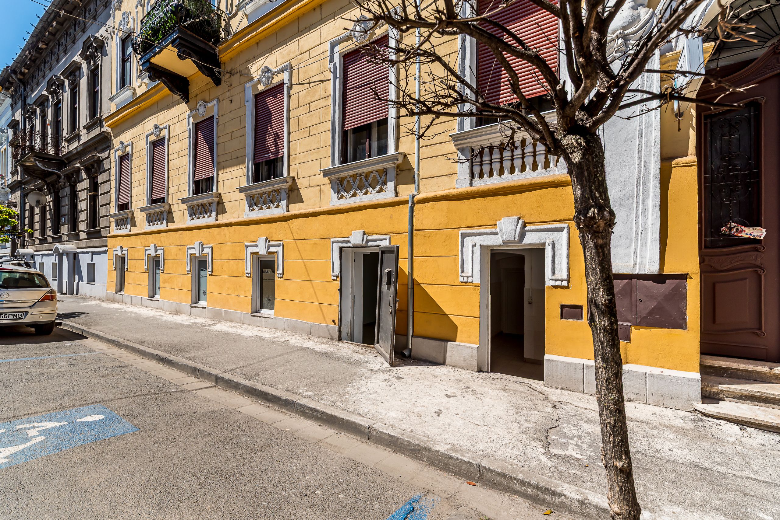Spațiu comercial cu acces stradal, pe b-dul Decebal, ideal investiție — fotografia 9