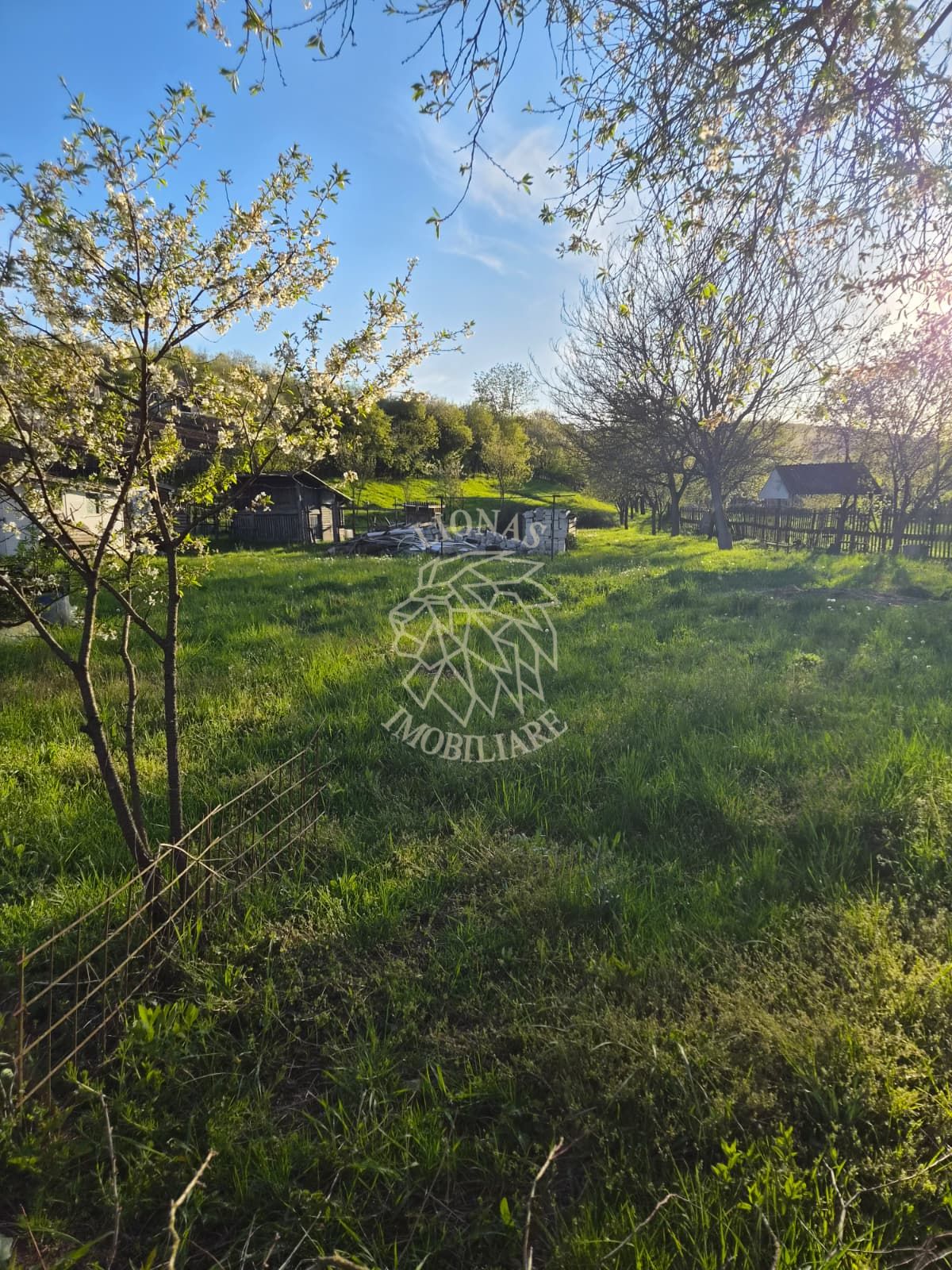 Teren intravilan 1000 mp-ideal casa-Ghinda