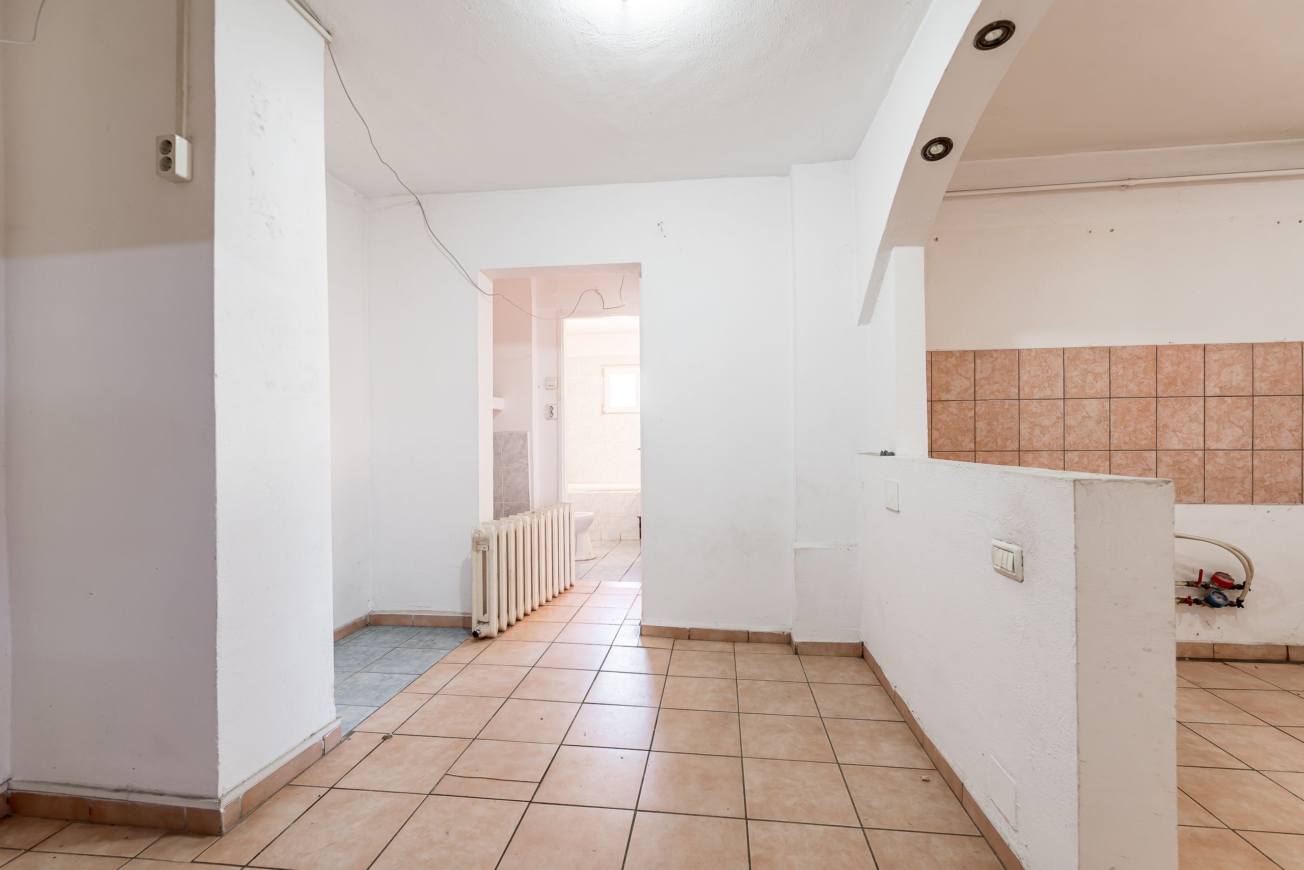 VANDUT! Apartament 2 camere, decomandat | Str Banul Maracine — fotografia 5