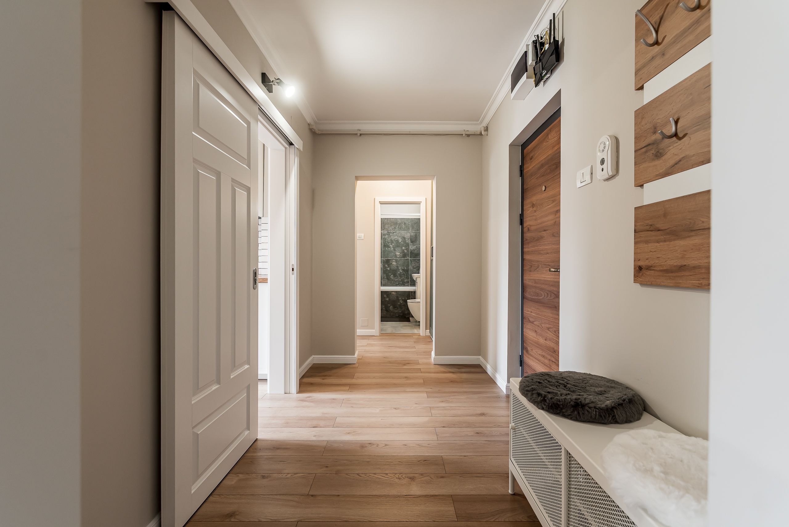 Apartament ultrafinisat la cheie cu 2 camere decomandat Piata Mica — fotografia 4