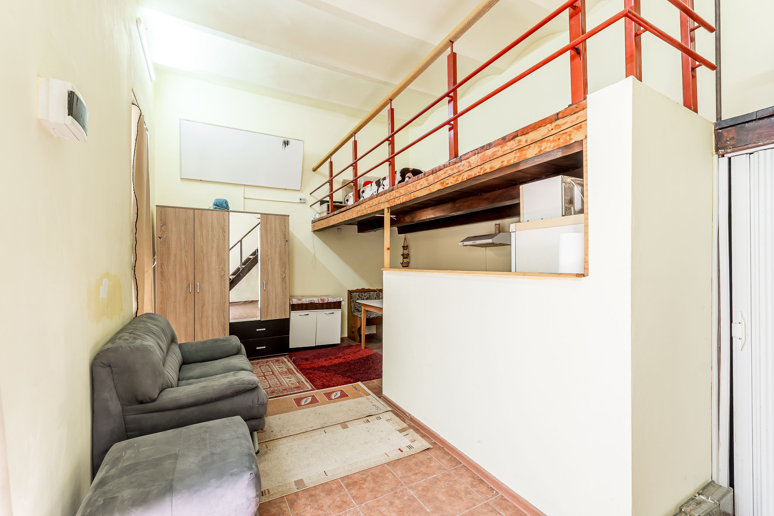 Spațiu birouri central cu 2 intrări pe Str. Unirii 1 Arad. — fotografia 4