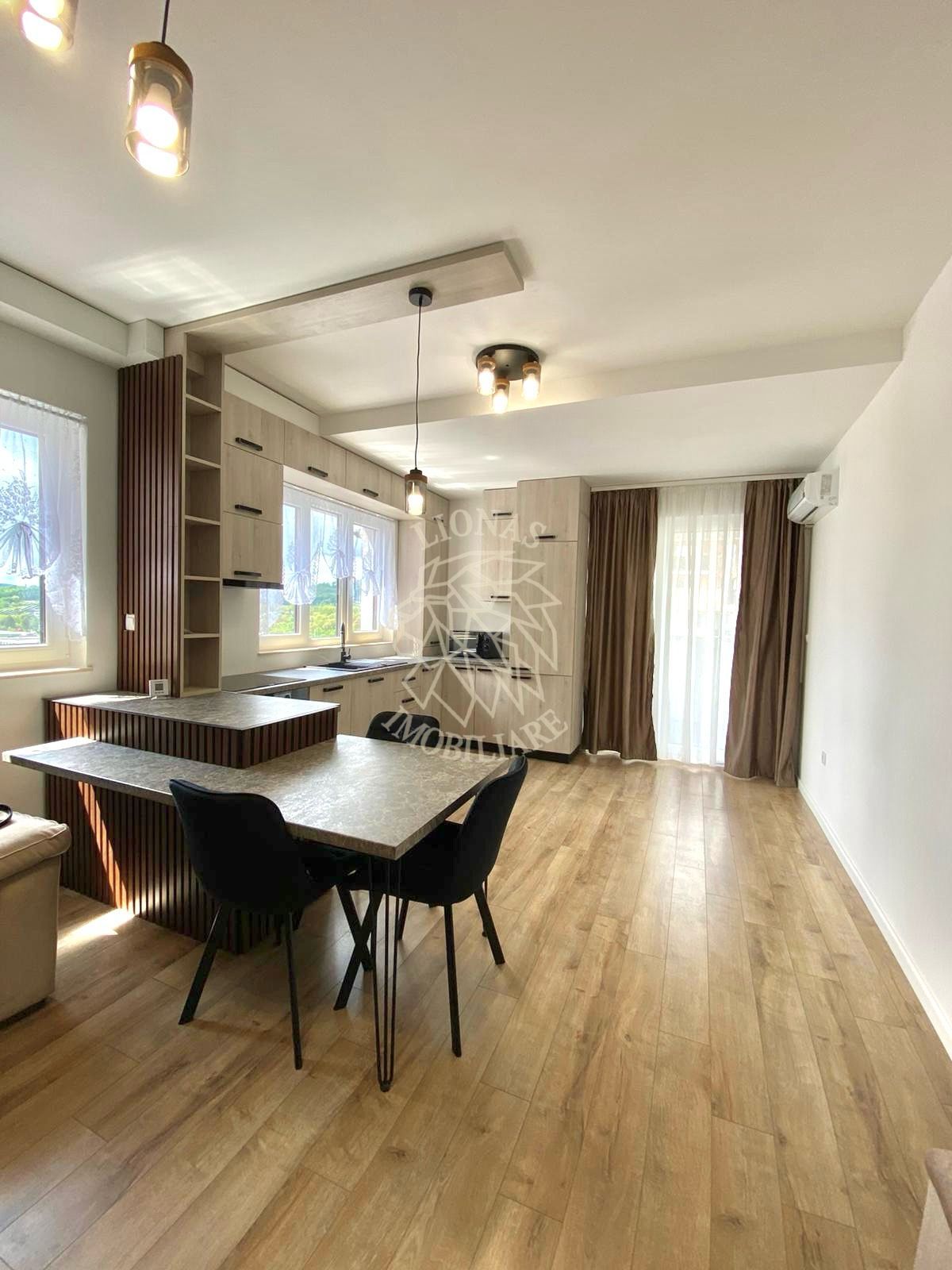 Apartament Nou 2 camere-balcon-parcare-Zona Tarpiului