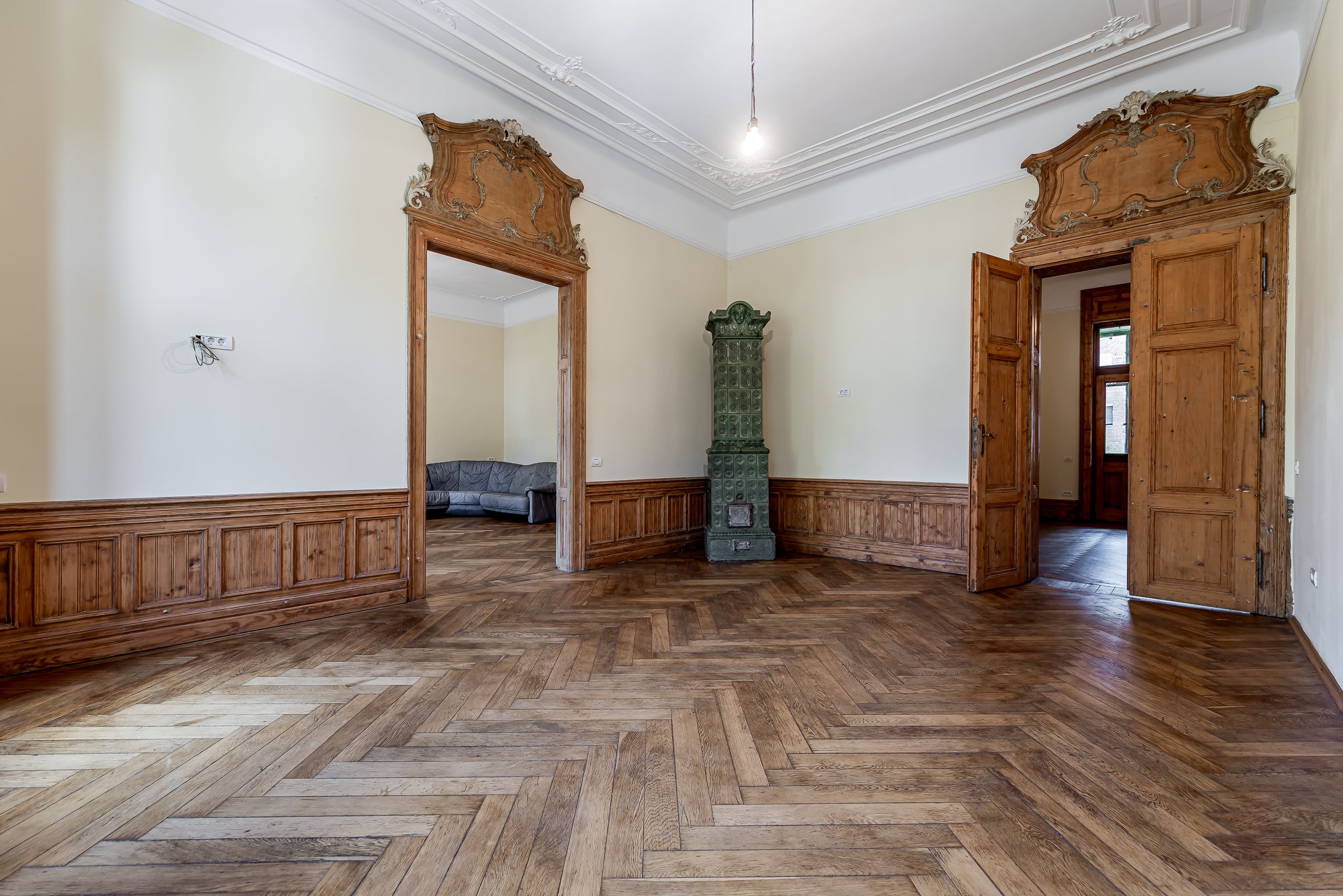 Apartament istoric pe Bulevardul Revoluției — fotografia 8