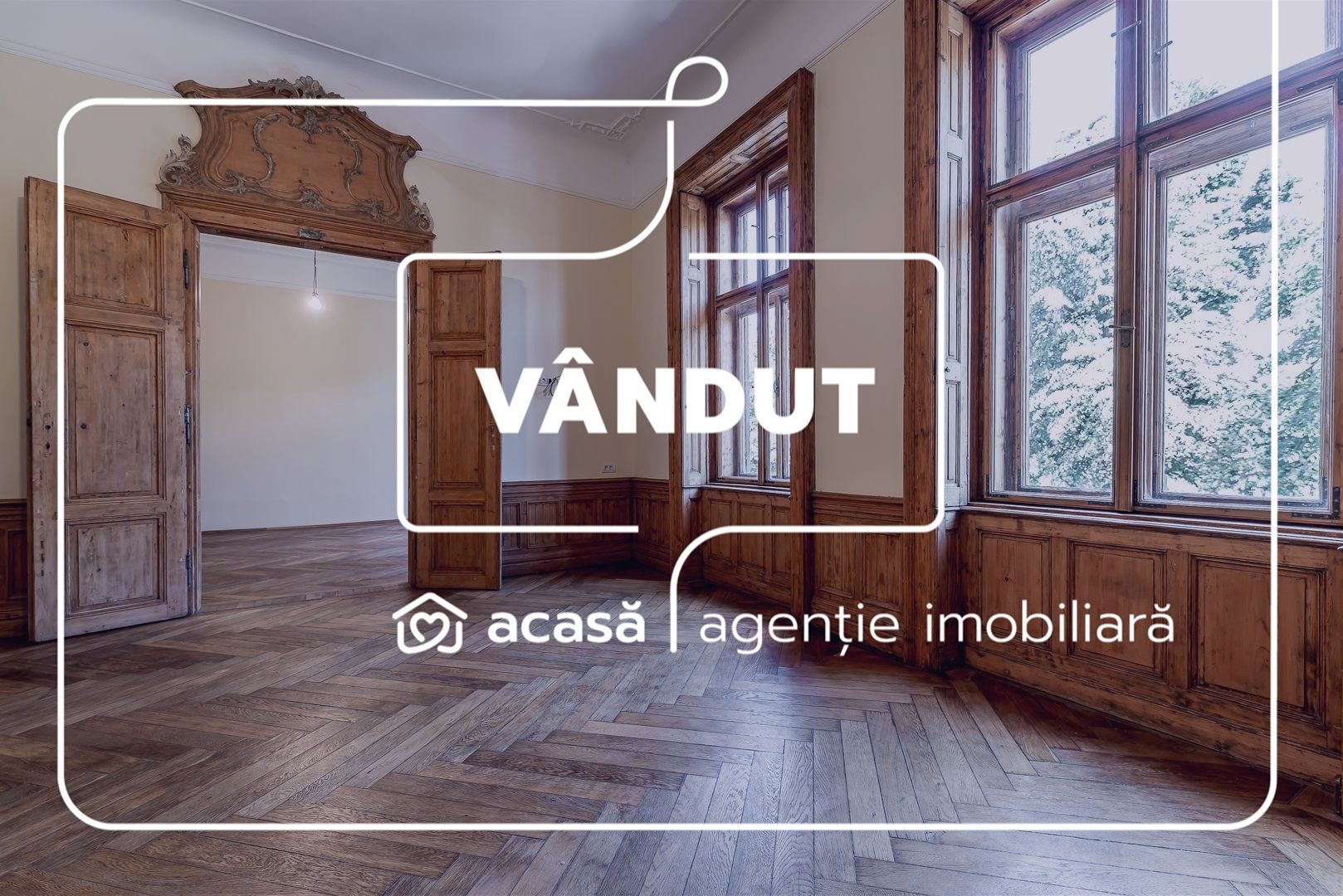 VANDUT! Apartament istoric pe Bulevardul Revoluției — fotografia 1