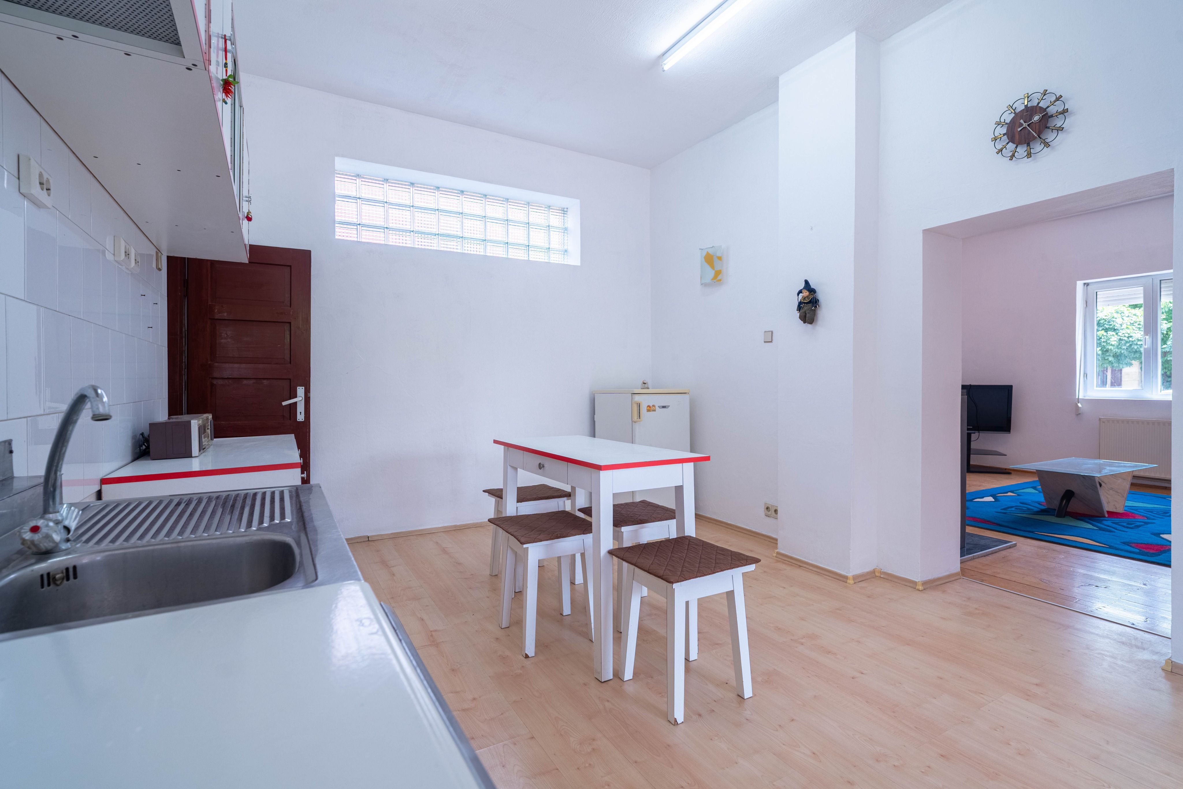REZERVAT! Casa 5 camere - teren 688 mp - Parneava - COMISION 0 — fotografia 5