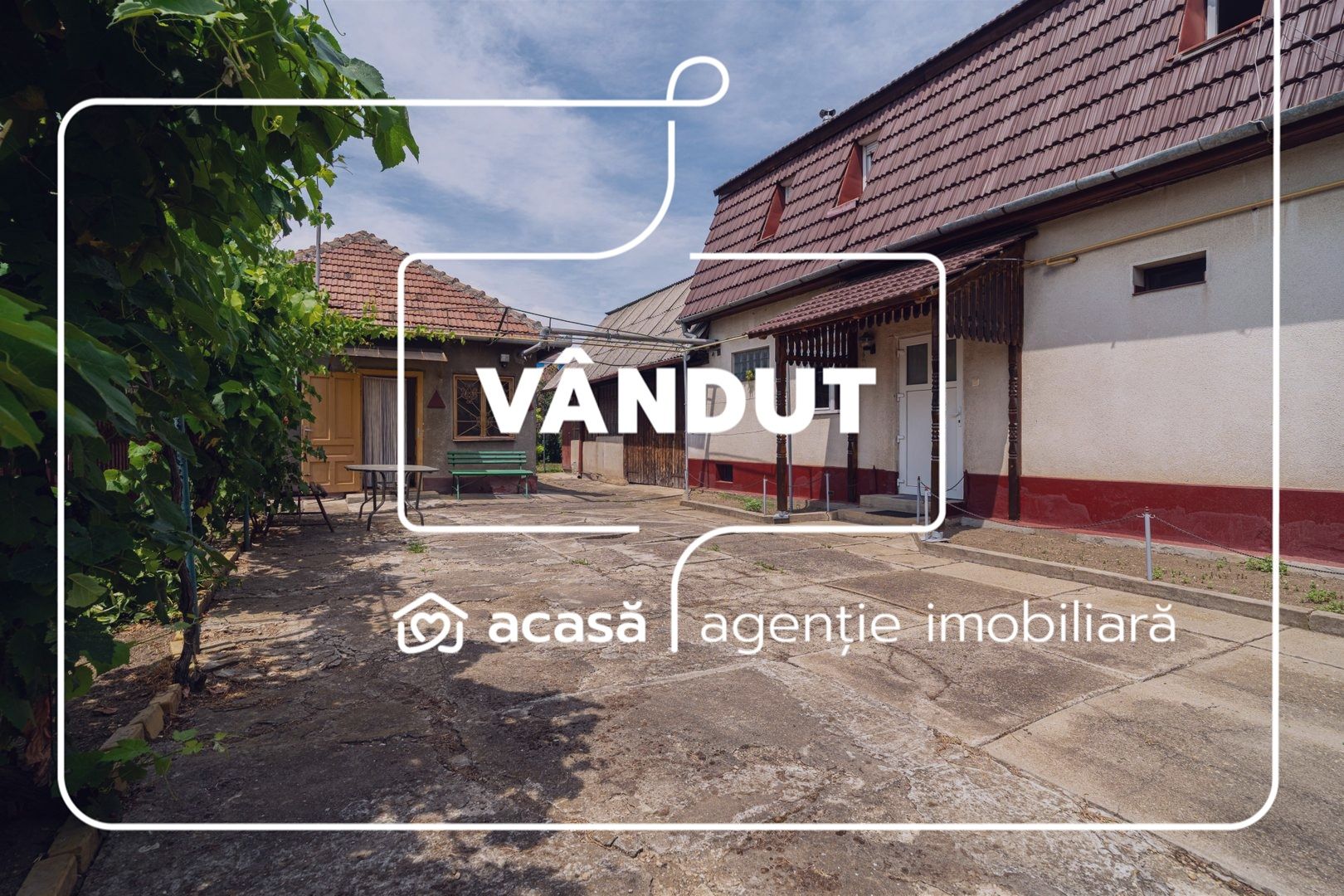 VANDUT! Casa 5 camere - teren 688 mp - Parneava - COMISION 0 — fotografia 1