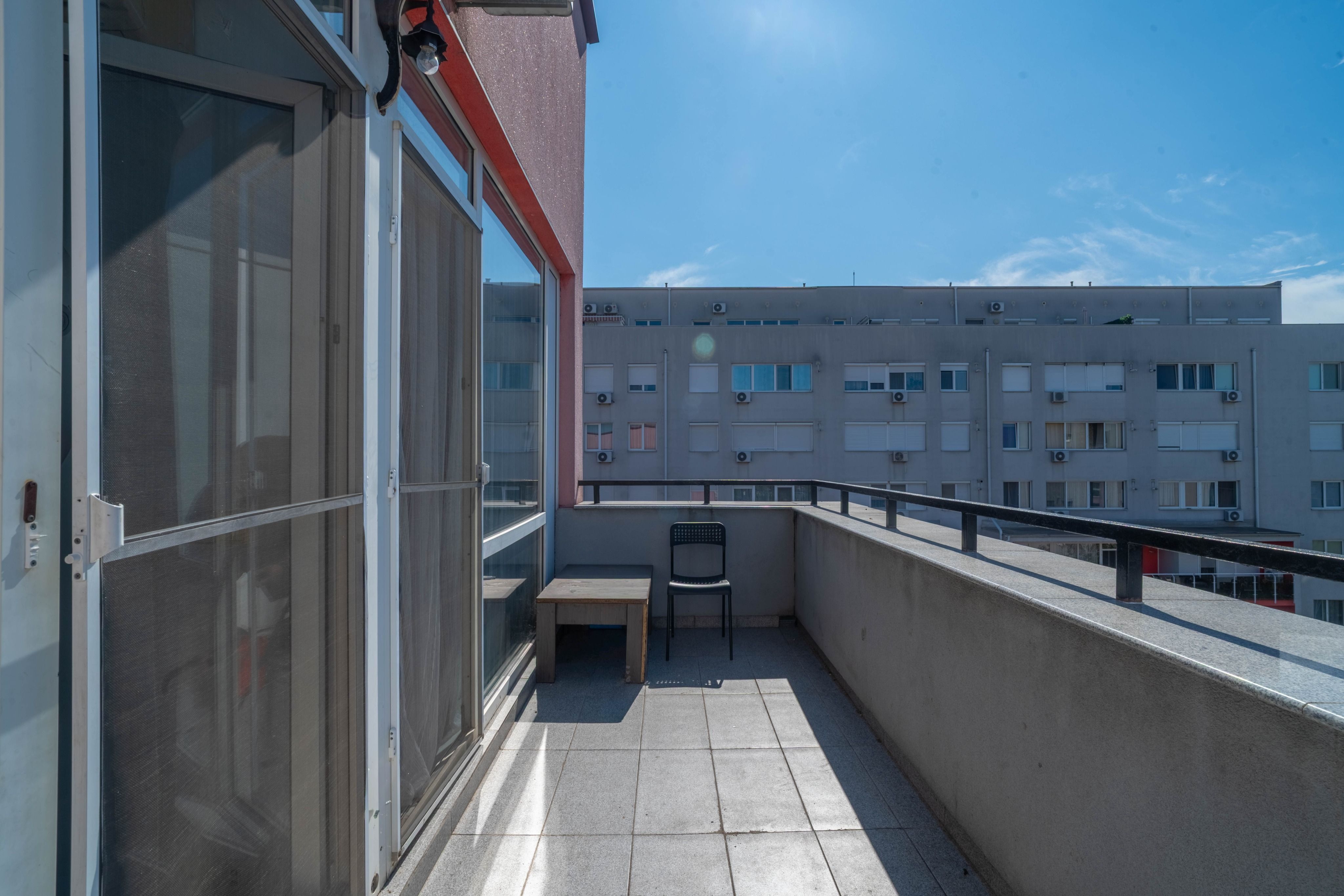 Investiție la cheie: Penthouse ARED UTA cu chiriaș preluabil — fotografia 1
