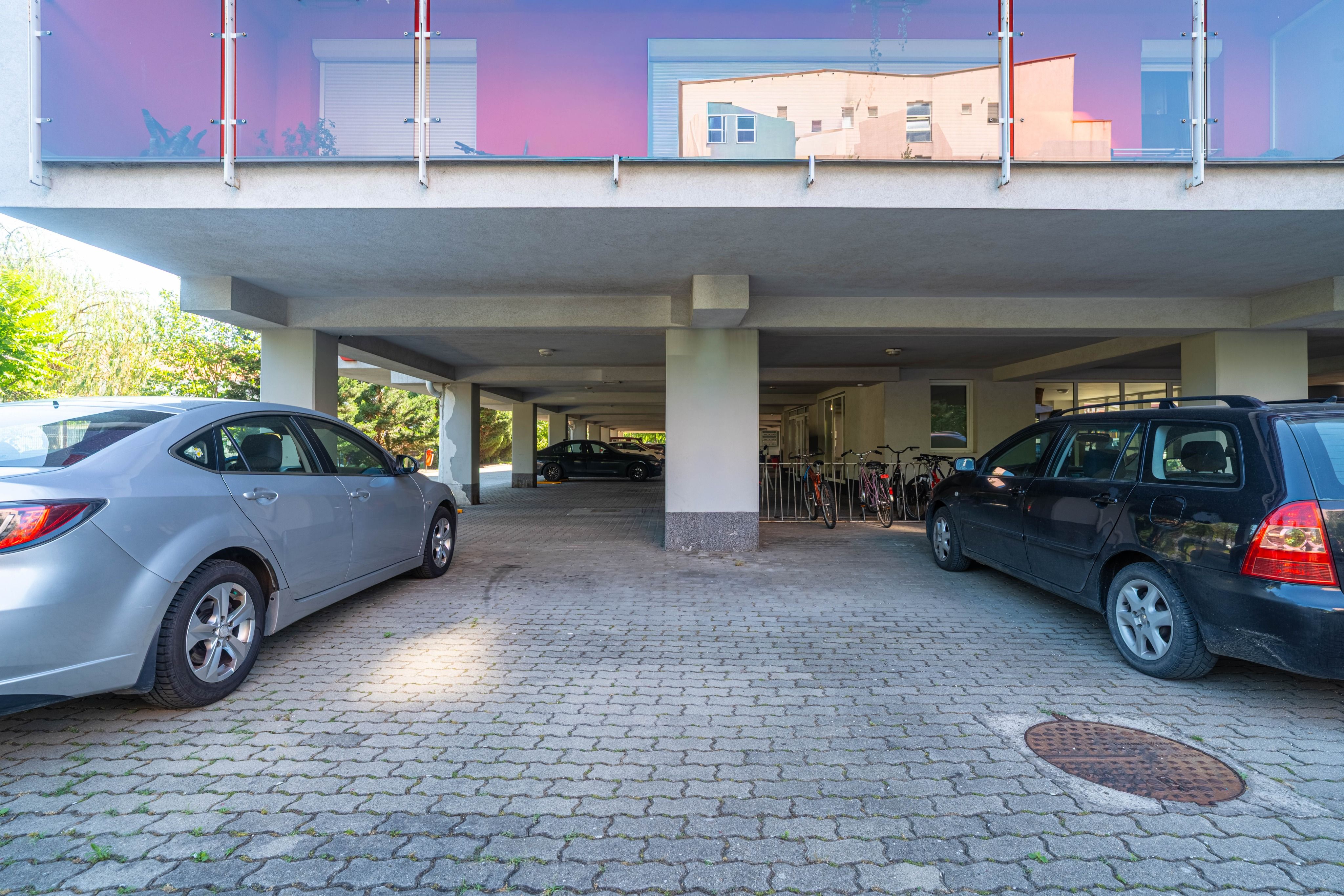 Investiție la cheie: Penthouse ARED UTA cu chiriaș preluabil — fotografia 8