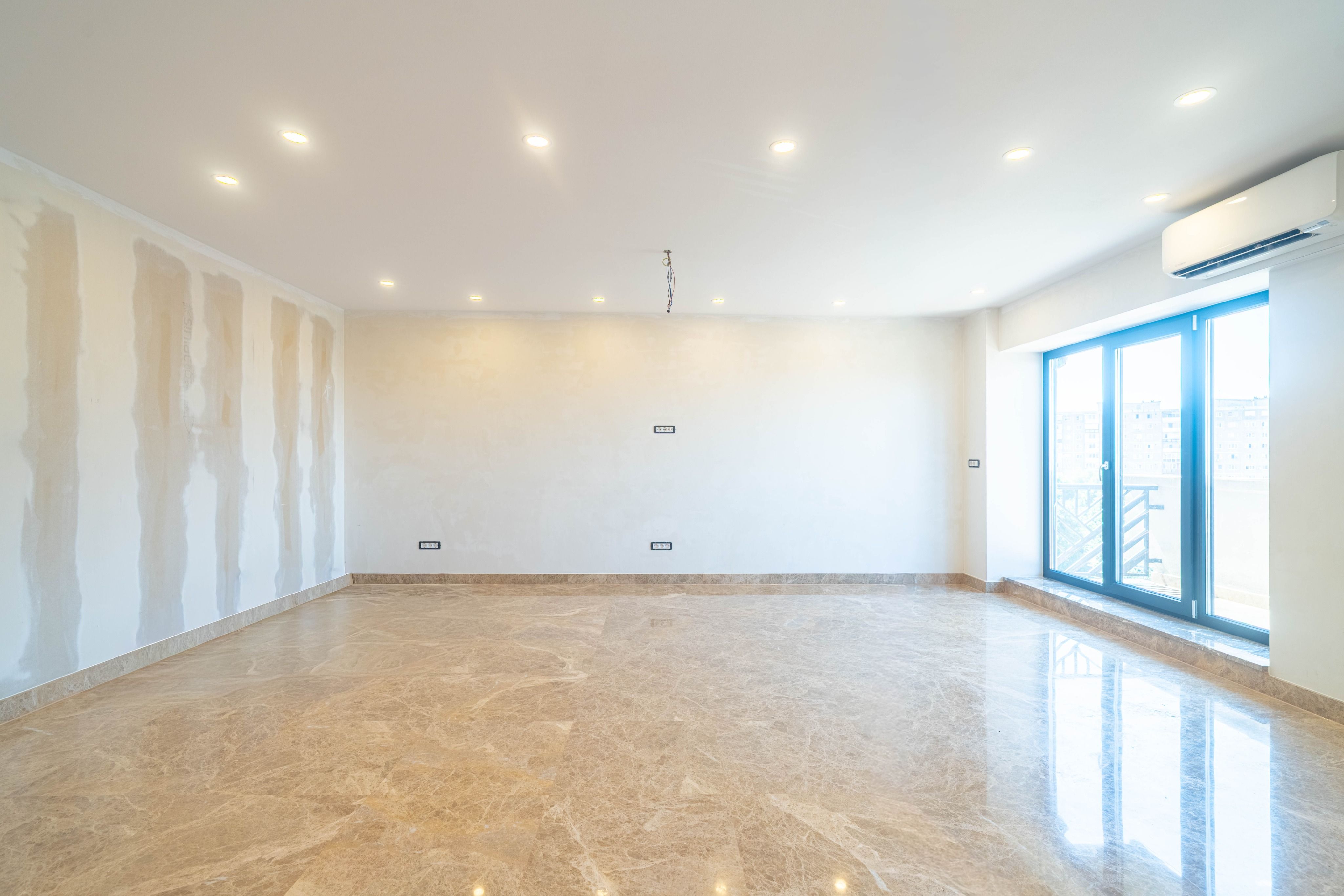 Apartament 2 camere complet renovat, lângă Kaufland și Lidl — fotografia 1