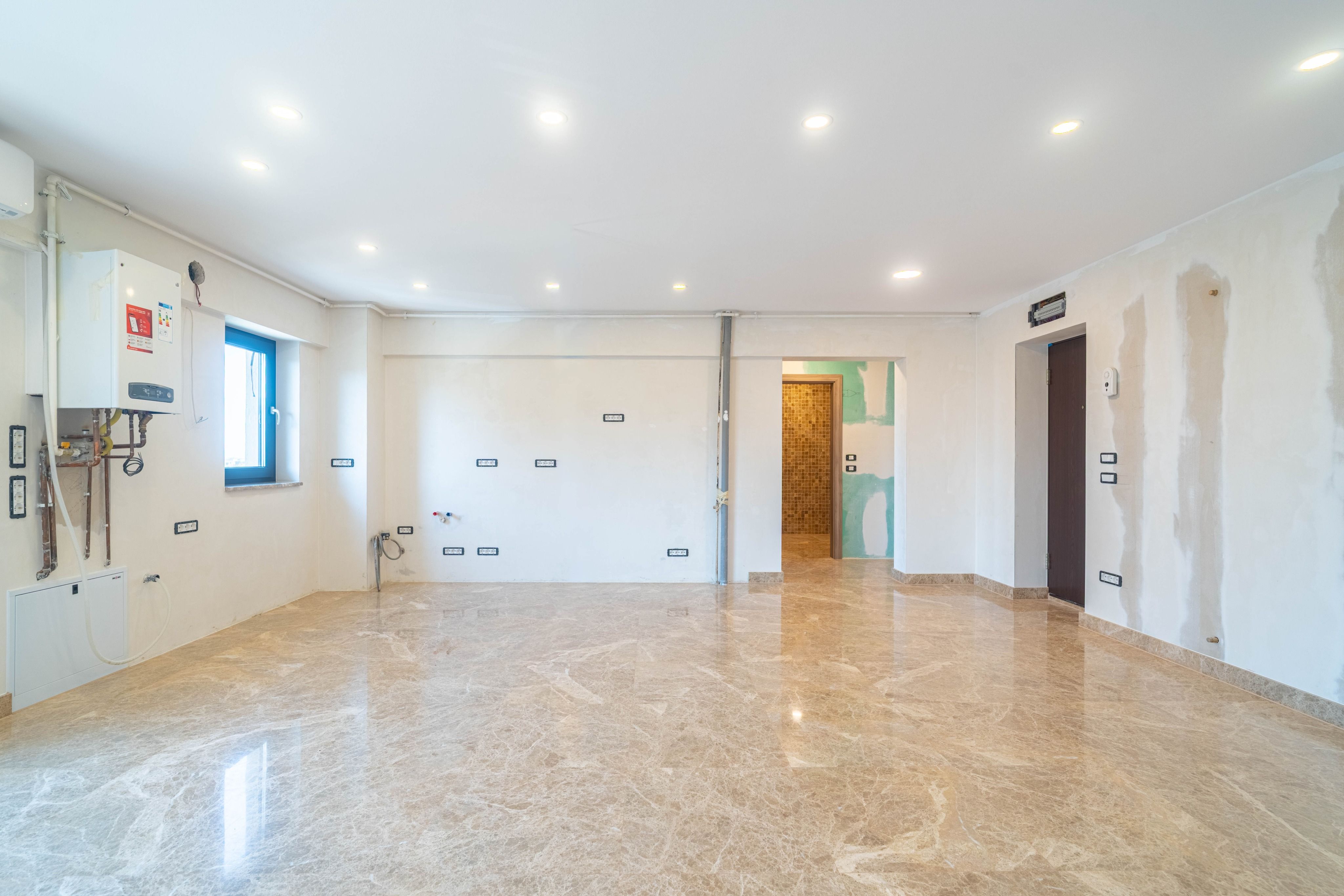 Apartament 2 camere complet renovat, lângă Kaufland și Lidl — fotografia 3