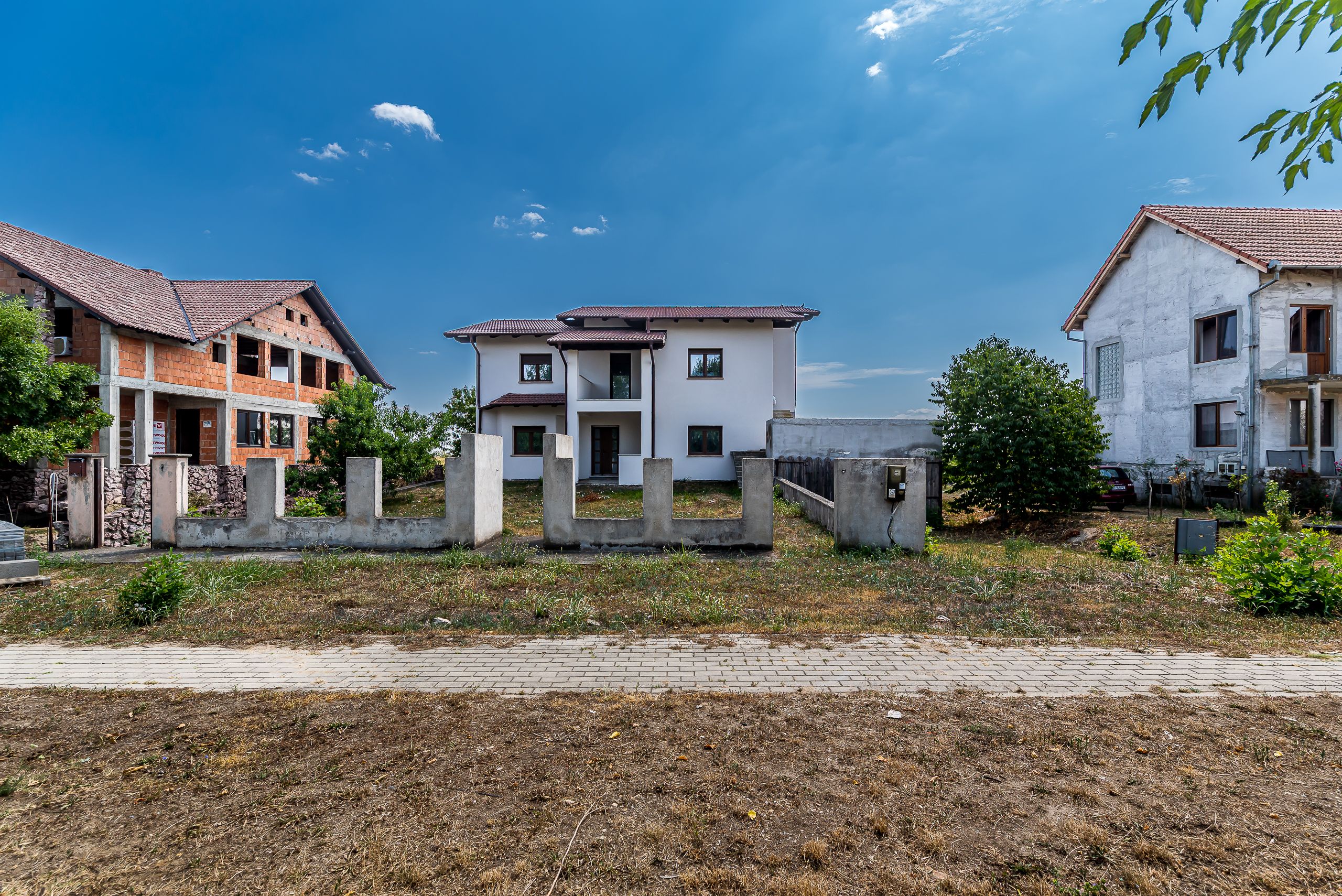Vila noua semifinisata D+P+E la strada principala Comision 0 — fotografia 11