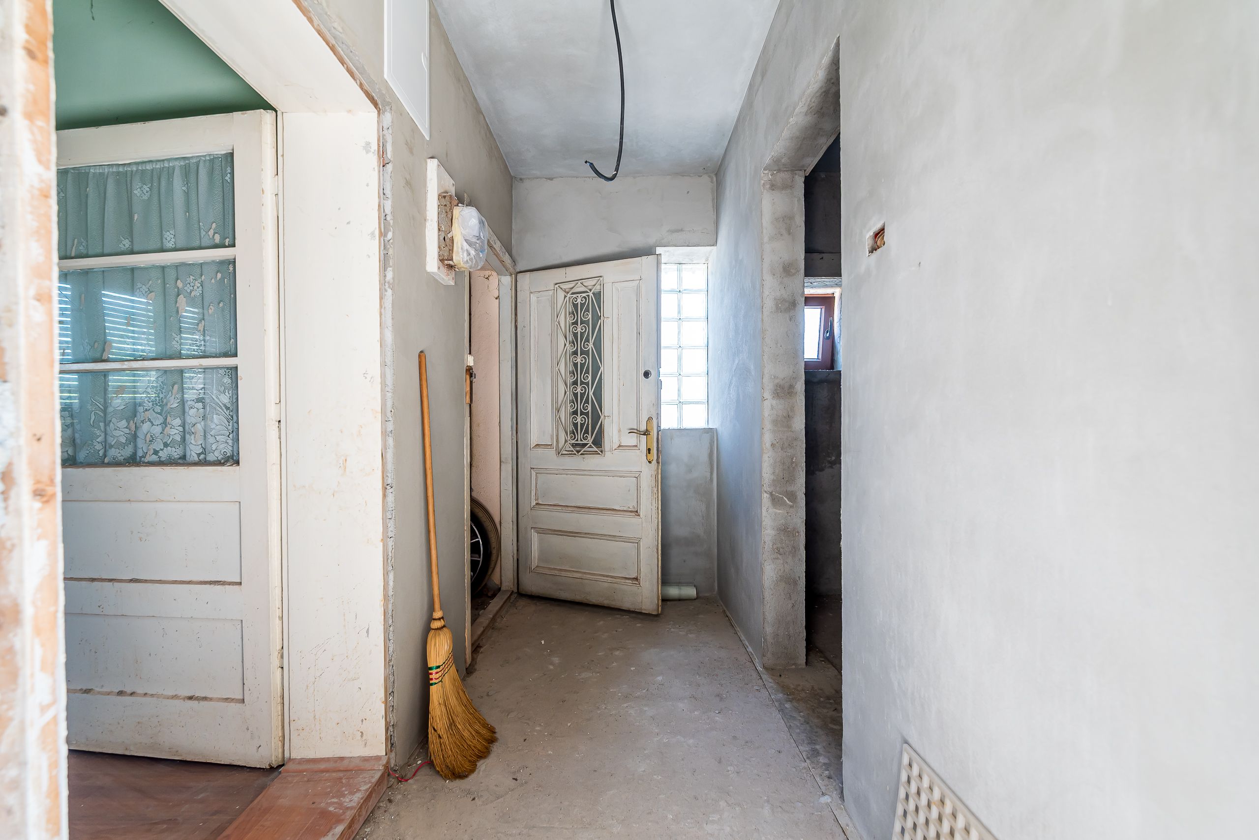 Casă individuală în Aradul Nou zona Tabacovici, aproape de Mureș — fotografia 9
