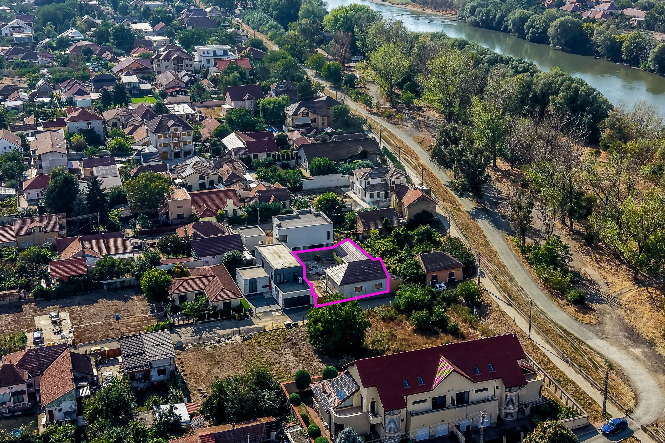 Casă individuală în Aradul Nou zona Tabacovici, aproape de Mureș — fotografia 11