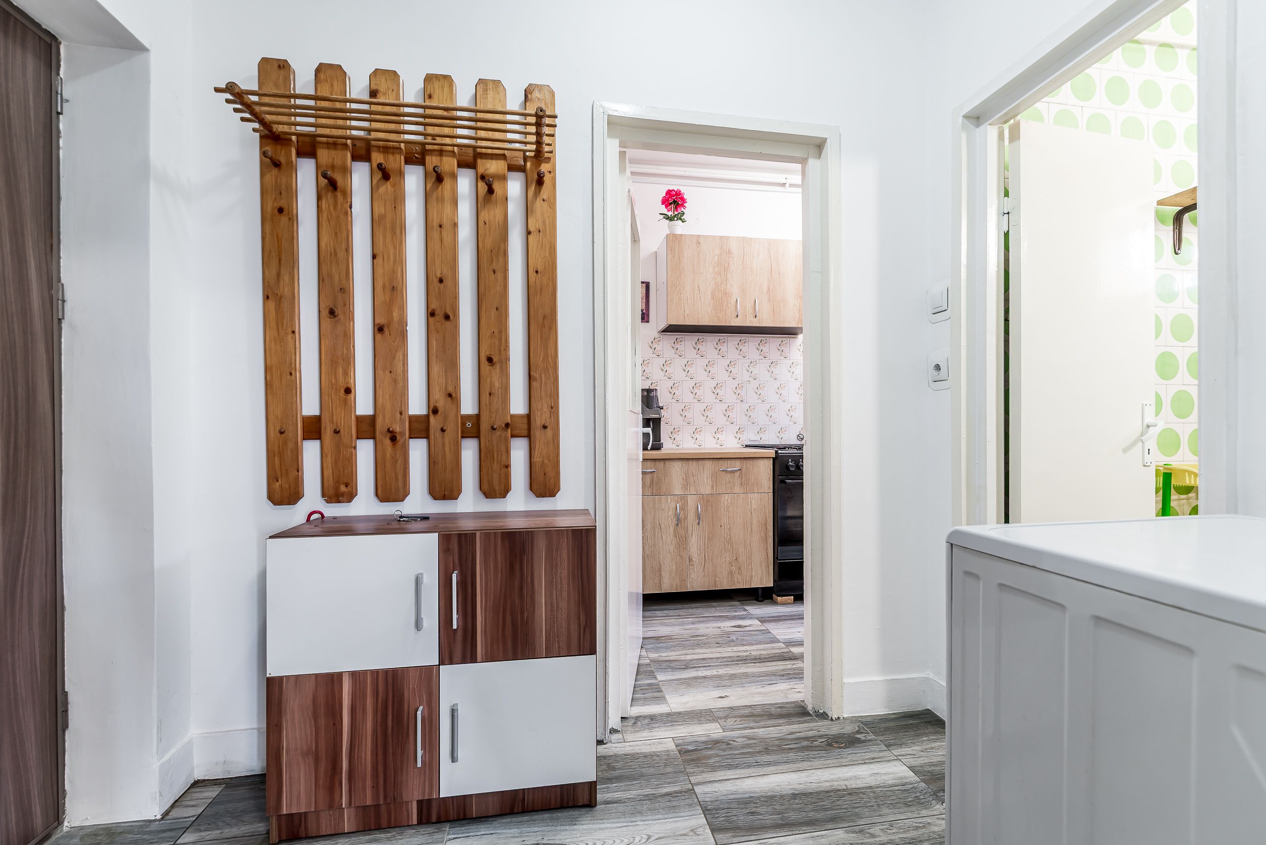Apartament cu 1 cameră, balcon închis și boxă pe str. Carol Davila — fotografia 5