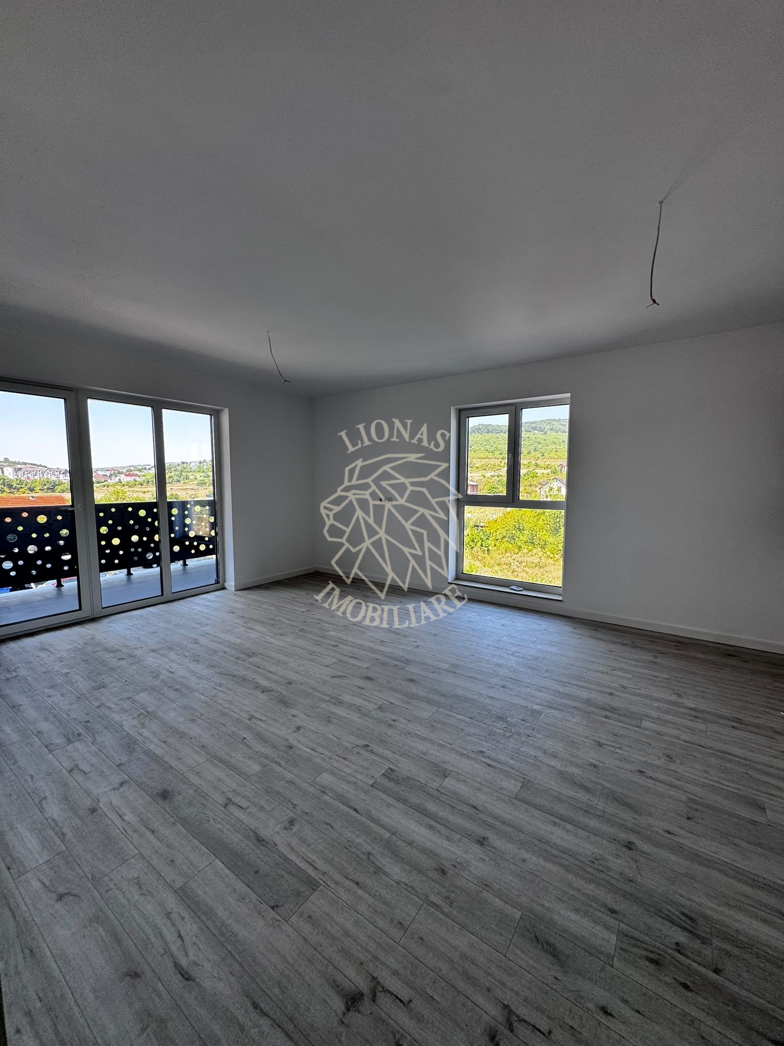 Apartement 3 camere-etaj 2-lift-balcon 12,3 mp-Zona Dr. Dumitrei