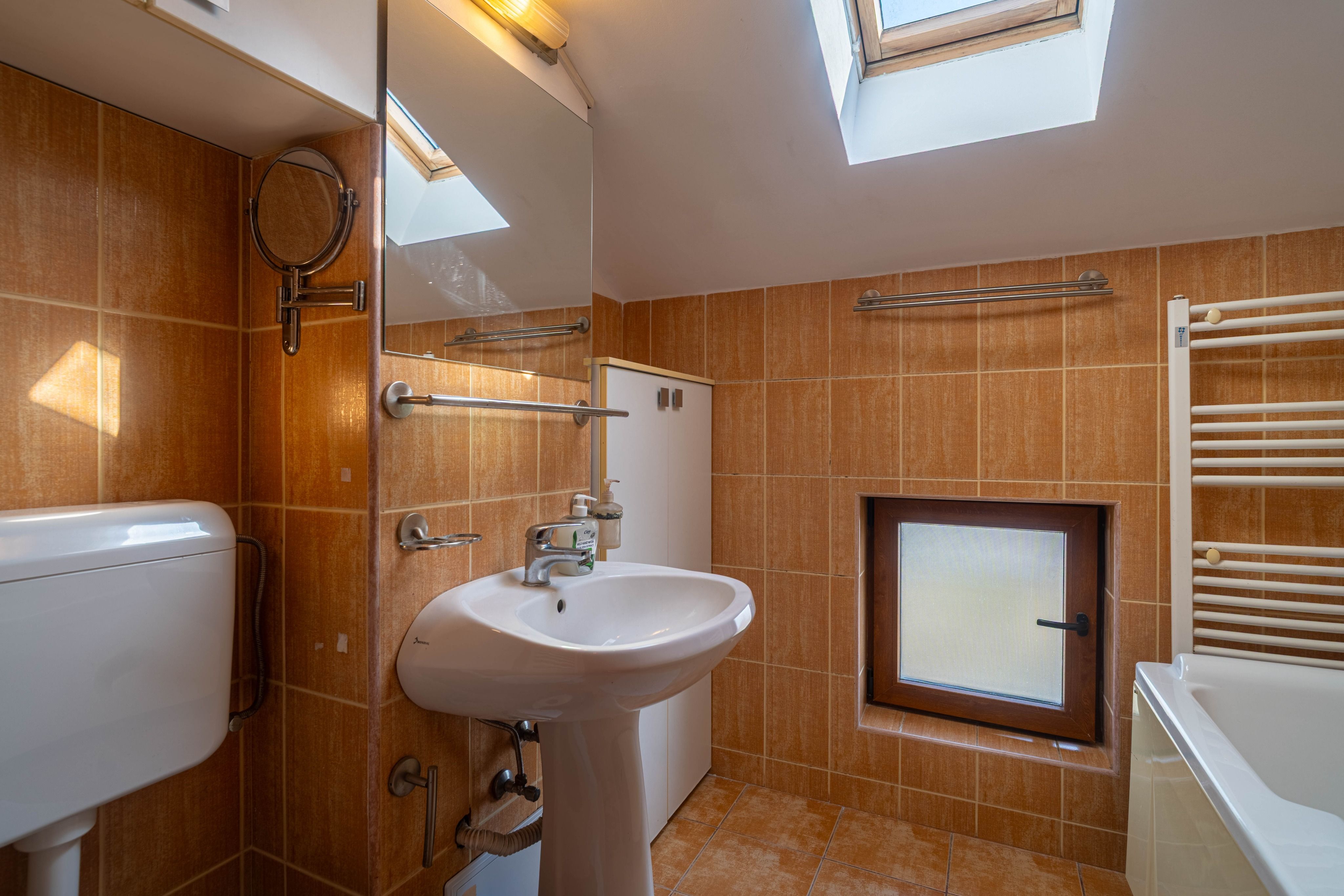 Apartament 2 camere spațios | Bloc 2007 | Parcare & cheltuieli mici — fotografia 8
