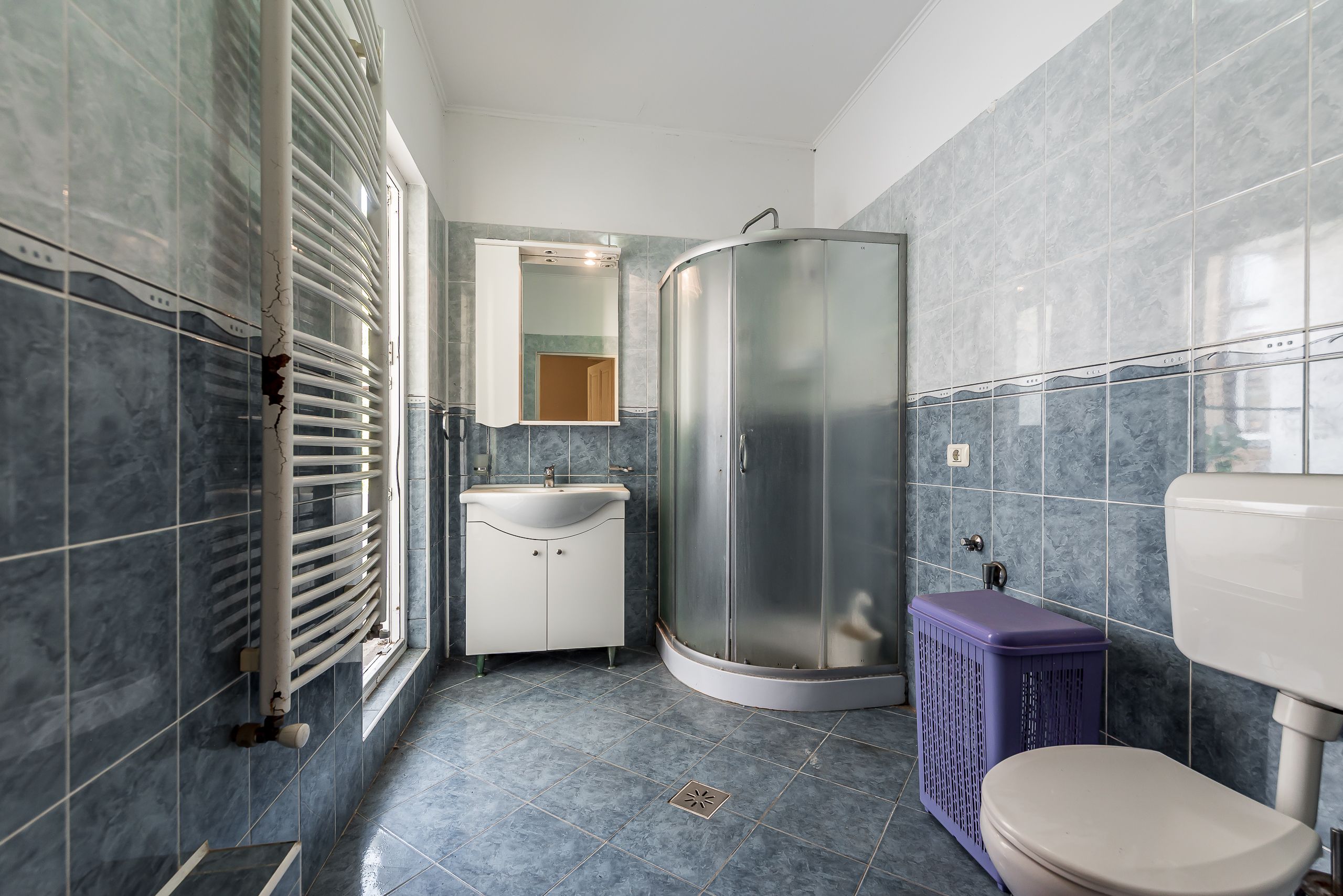 Apartament 3 camere lângă Parcul Copiilor | Etaj 1 | Fațadă renovată — fotografia 6