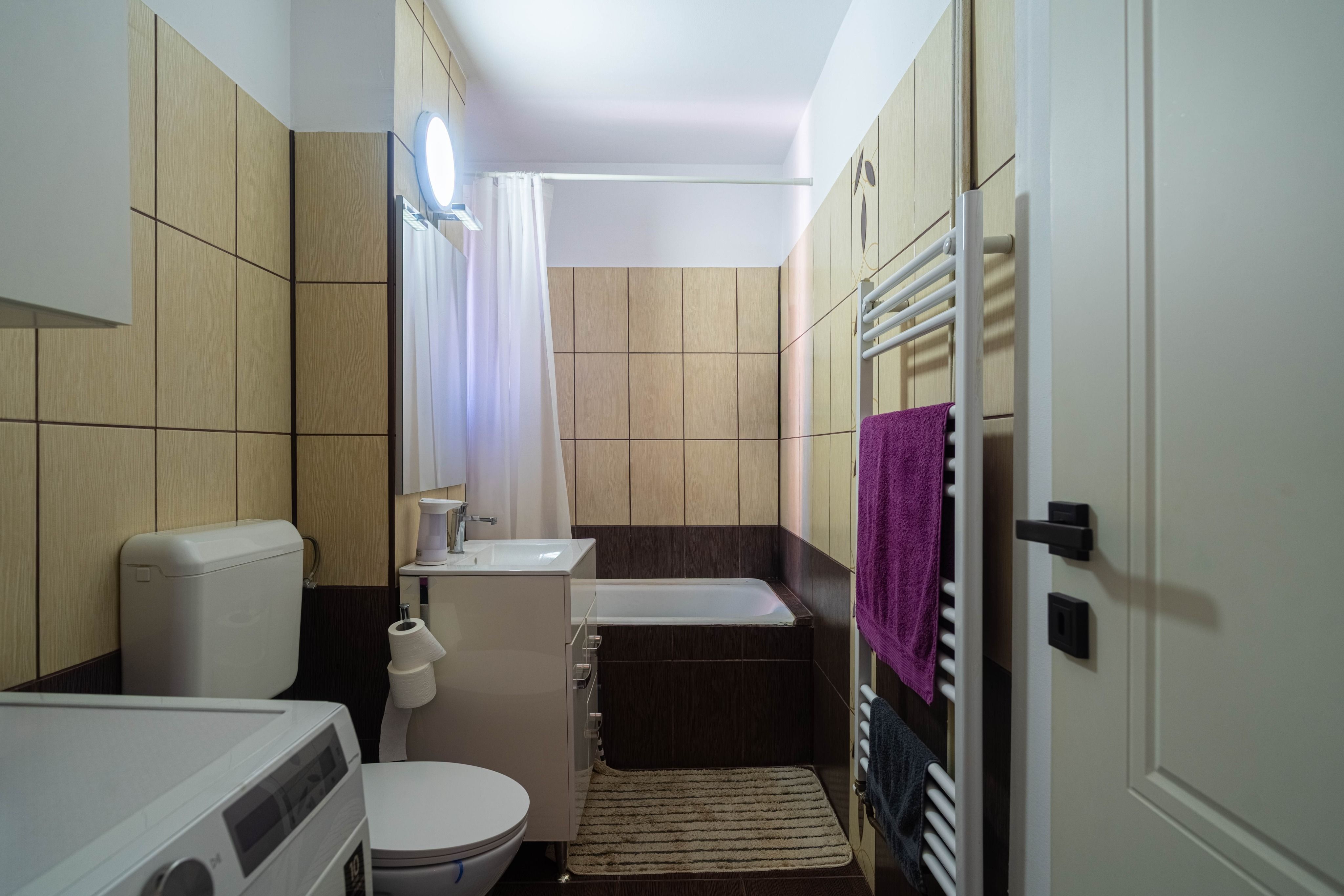 Apartament 5 camere Vlaicu – Renovat, 2 băi, centrală proprie — fotografia 6