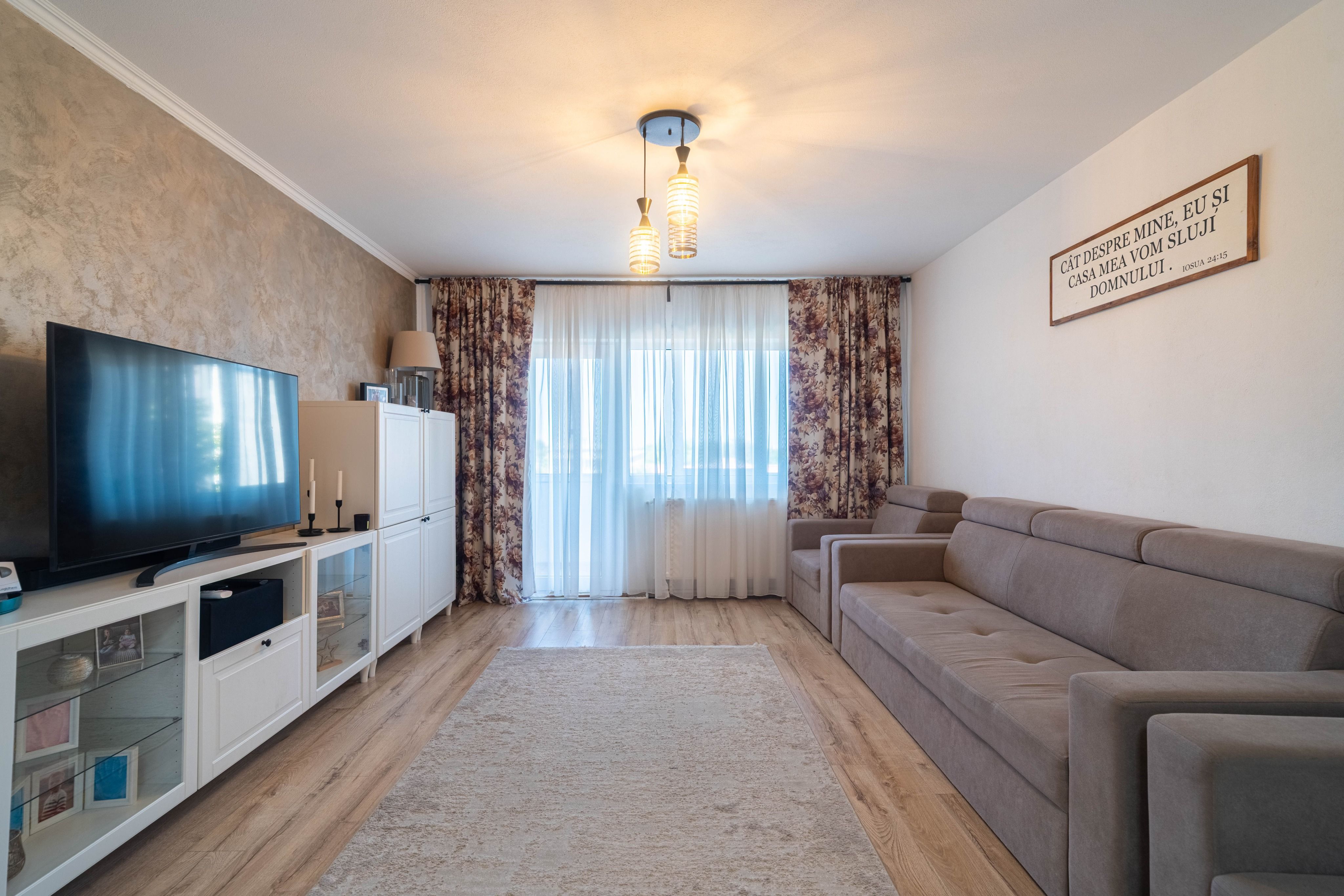 Apartament 5 camere Vlaicu – Renovat, 2 băi, centrală proprie — fotografia 8