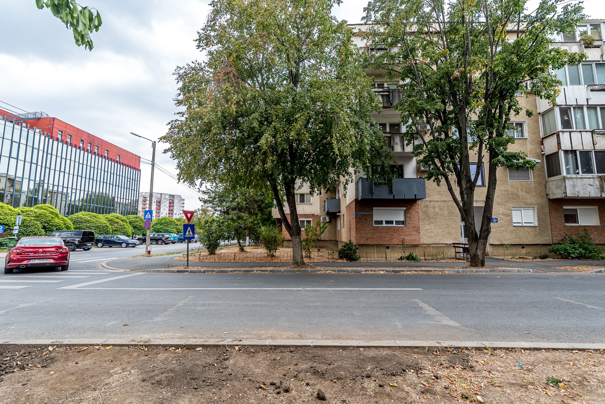 Apartament 2 camere decomandat | Zona Genesys Arad — fotografia 9
