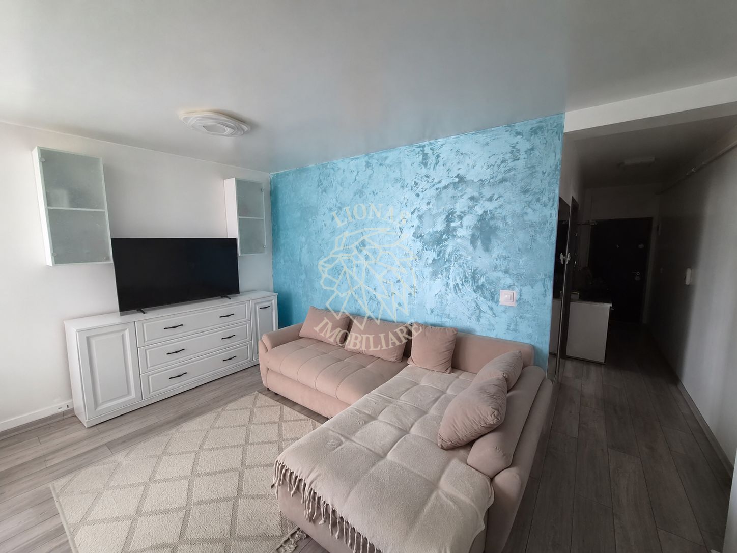Apartement 2 camere-etaj 2-balcon-parcare-Zona Libertatii