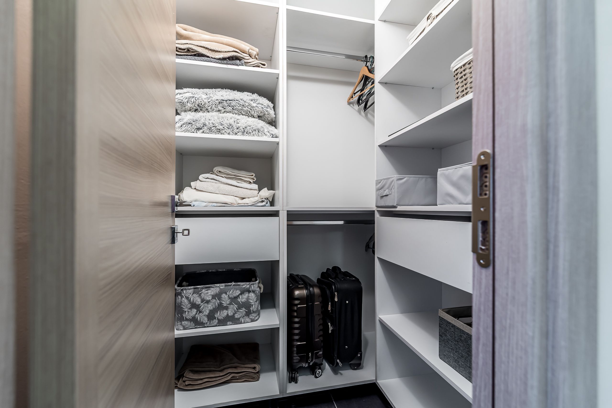 Imagine 17 - Apartament la cheie pentru familie. Micalaca, zona Miorița, 5 camere