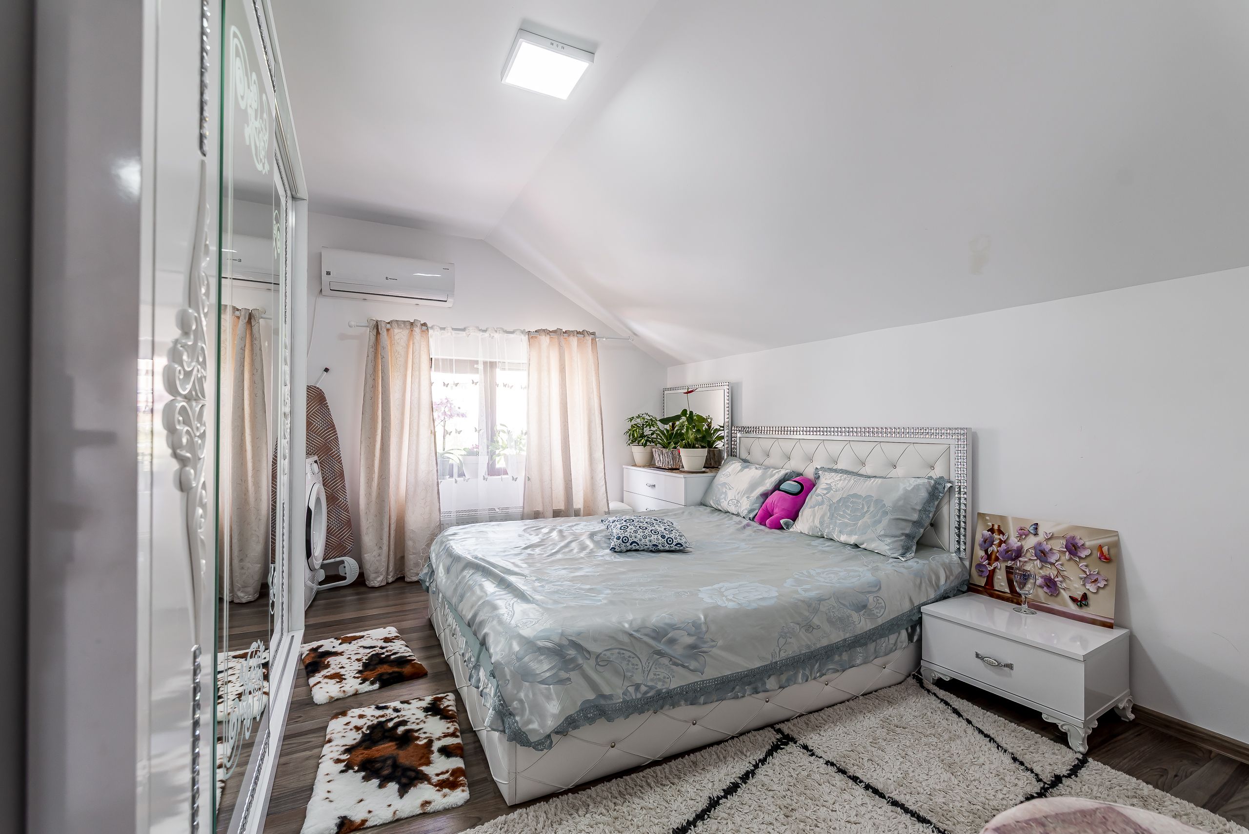Apartament de închiriat cu 2 dormitoare, parcare inclusă, bloc nou — fotografia 1