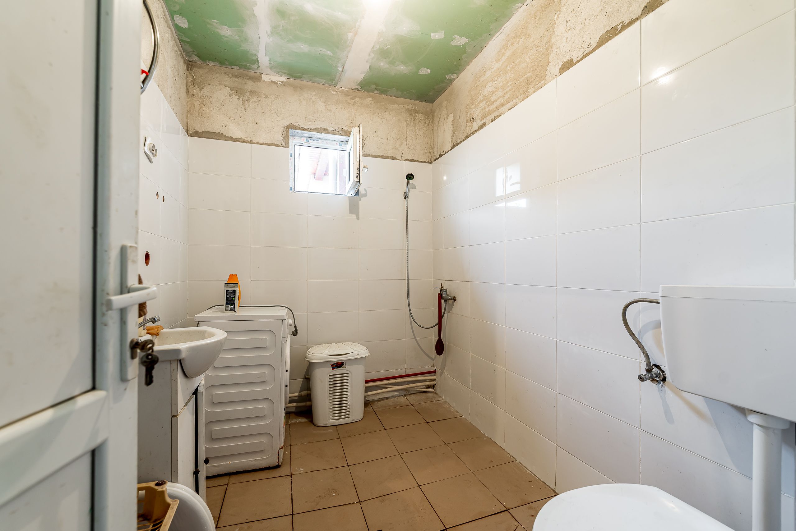 Casă, gospodărie cu teren de 1.345 mp în Galșa-Șiria — fotografia 5