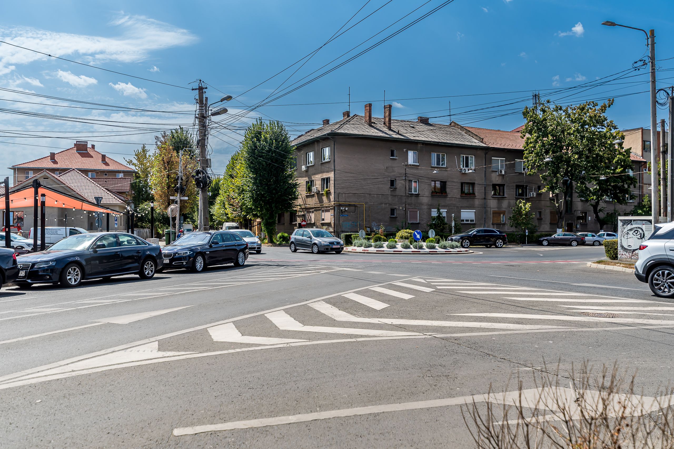 LOCAȚIA FACE DIFERENȚA, Apartament 2 camere, B-dul Vasile Milea — fotografia 1