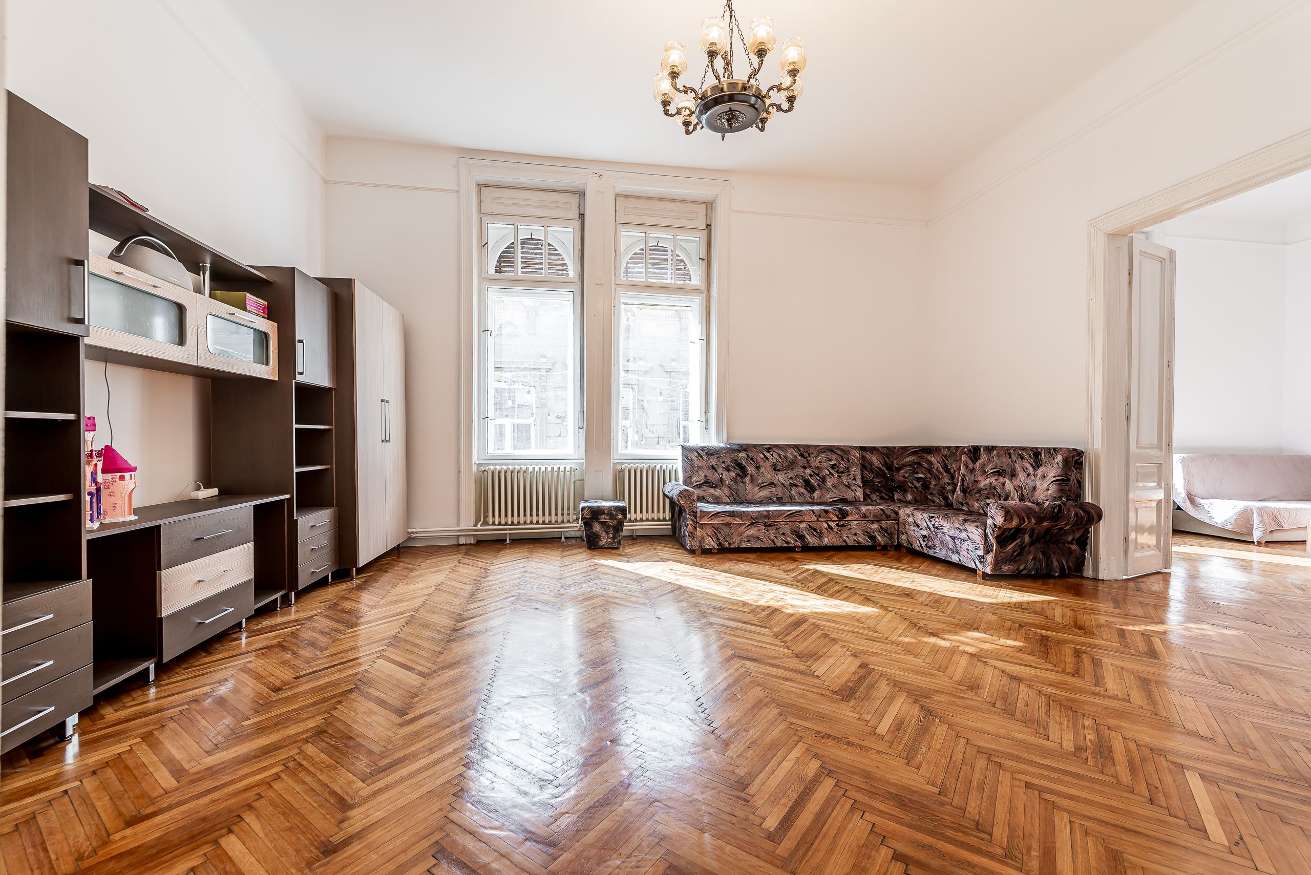 Apartament spațios cu 2 camere, situat pe strada Mețianu — fotografia 1